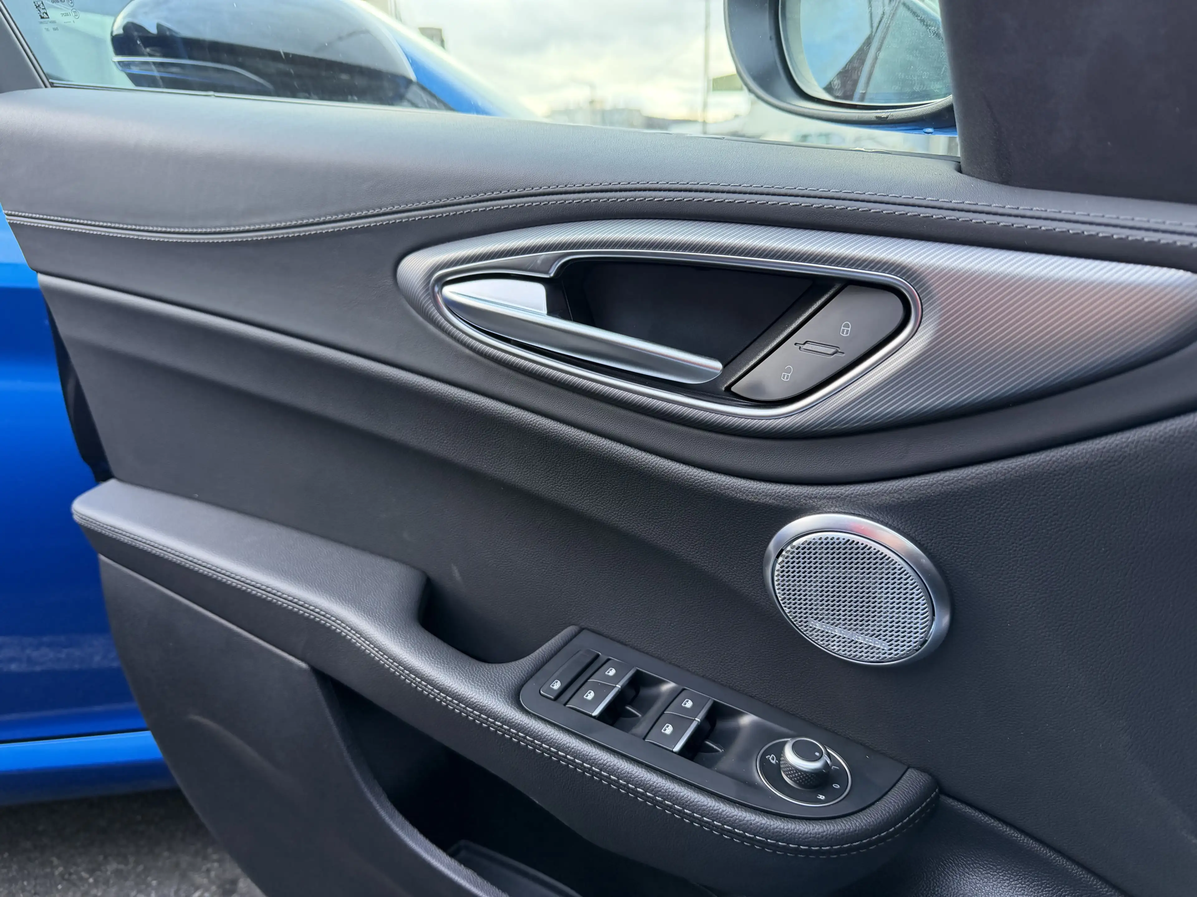 Alfa Romeo Giulia Veloce Q4 | Pano | Technologie-Paket — photo 18