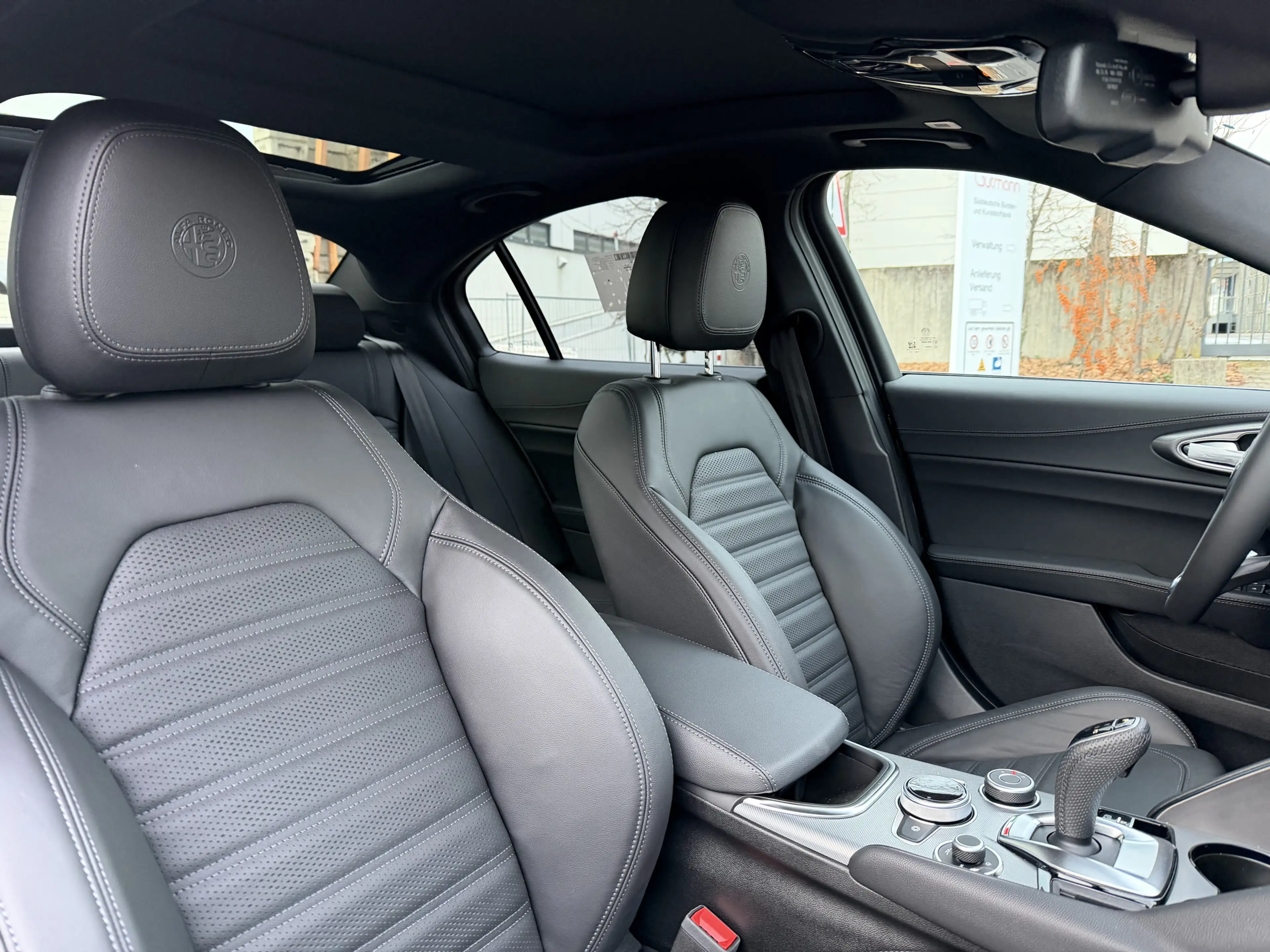 Alfa Romeo Giulia Veloce Q4 | Pano | Technologie-Paket — photo 9