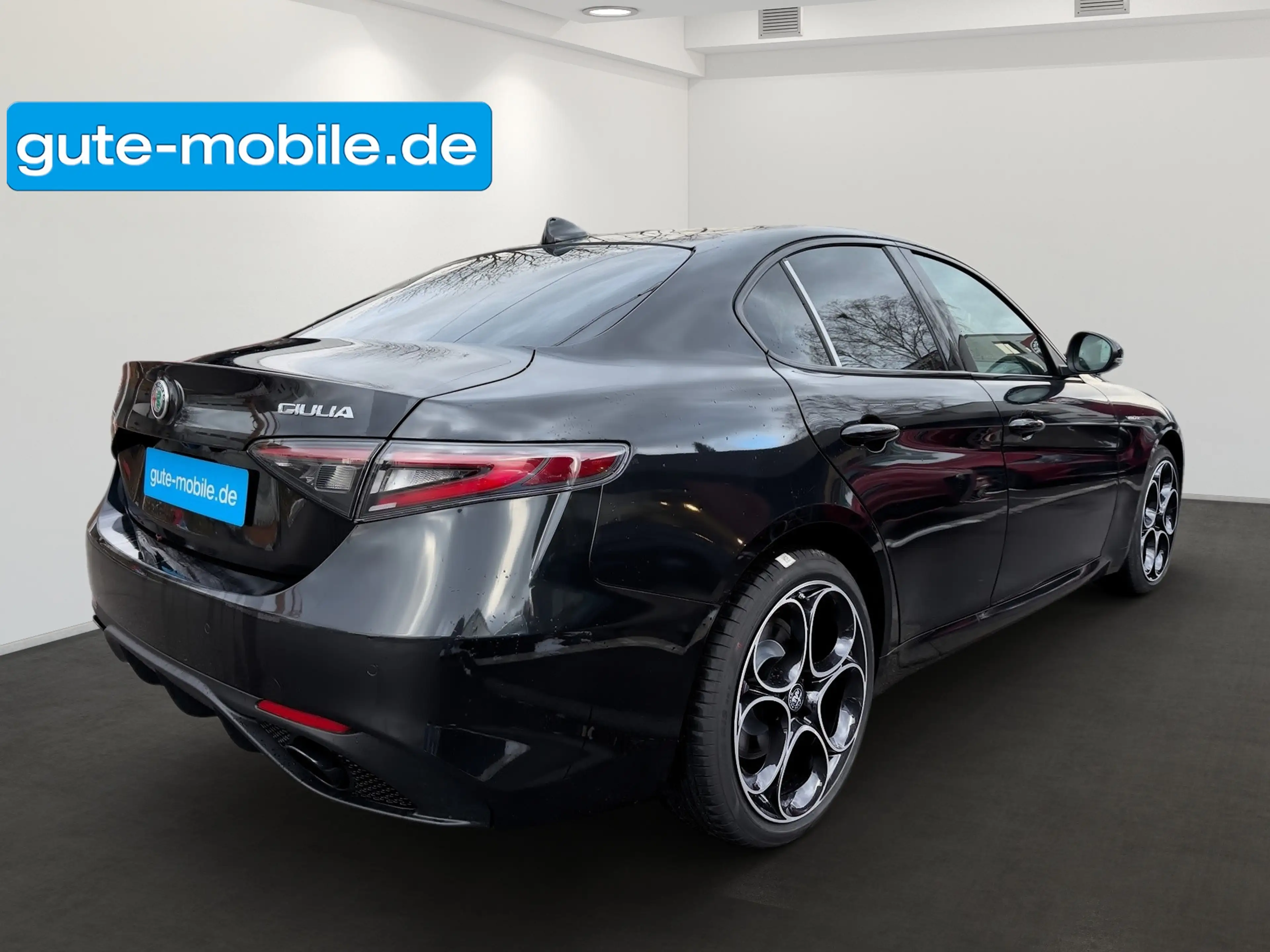 Alfa Romeo Giulia Veloce Q4 | Pano | Technologie-Paket — photo 10
