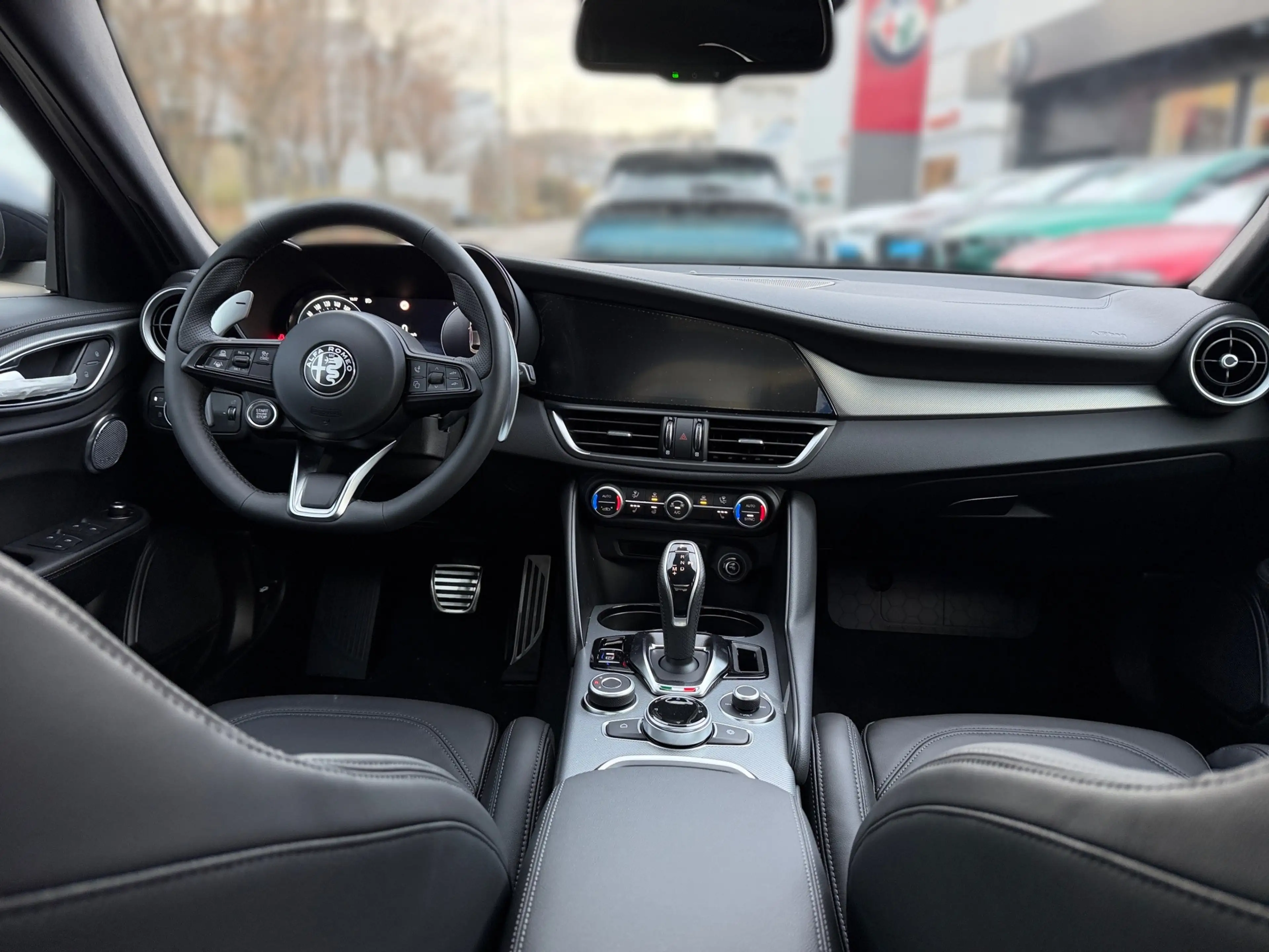 Alfa Romeo Giulia Veloce Q4 | Pano | Technologie-Paket — photo 2