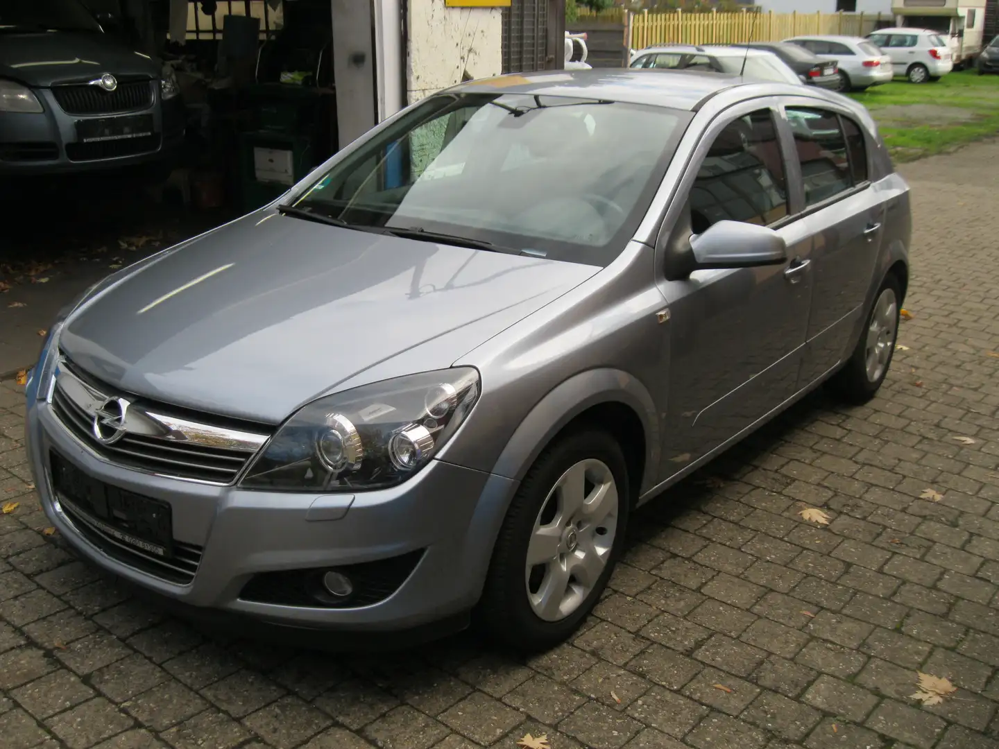 Opel Astra Astra Fließheck 5-Türer 1.6 Innovation Grau - 2
