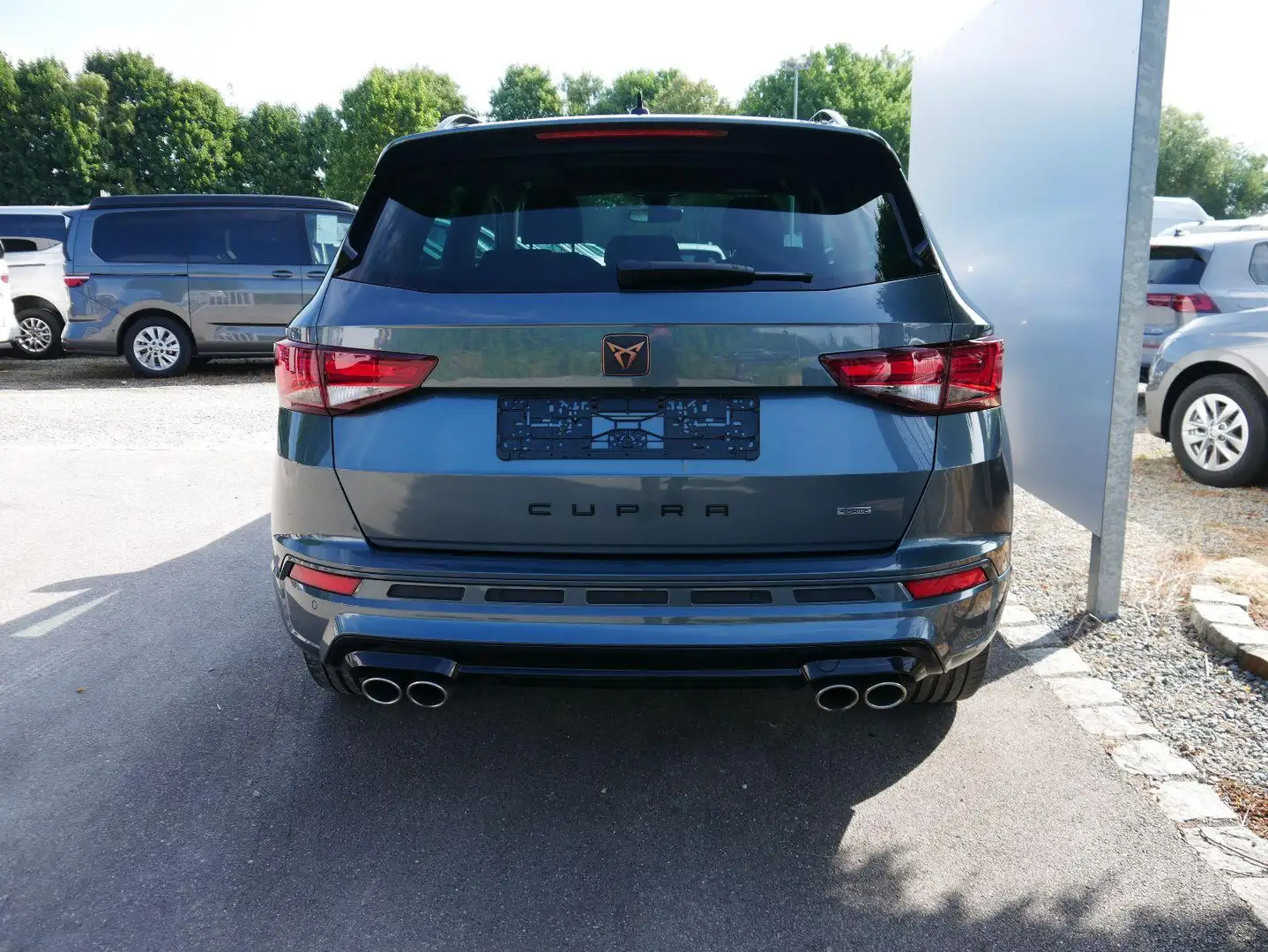 CUPRA Ateca 2.0 TSI DSG 4DRIVE *NAVI*ACC *LED*PDC*KAMERA* AHK Grau - 2