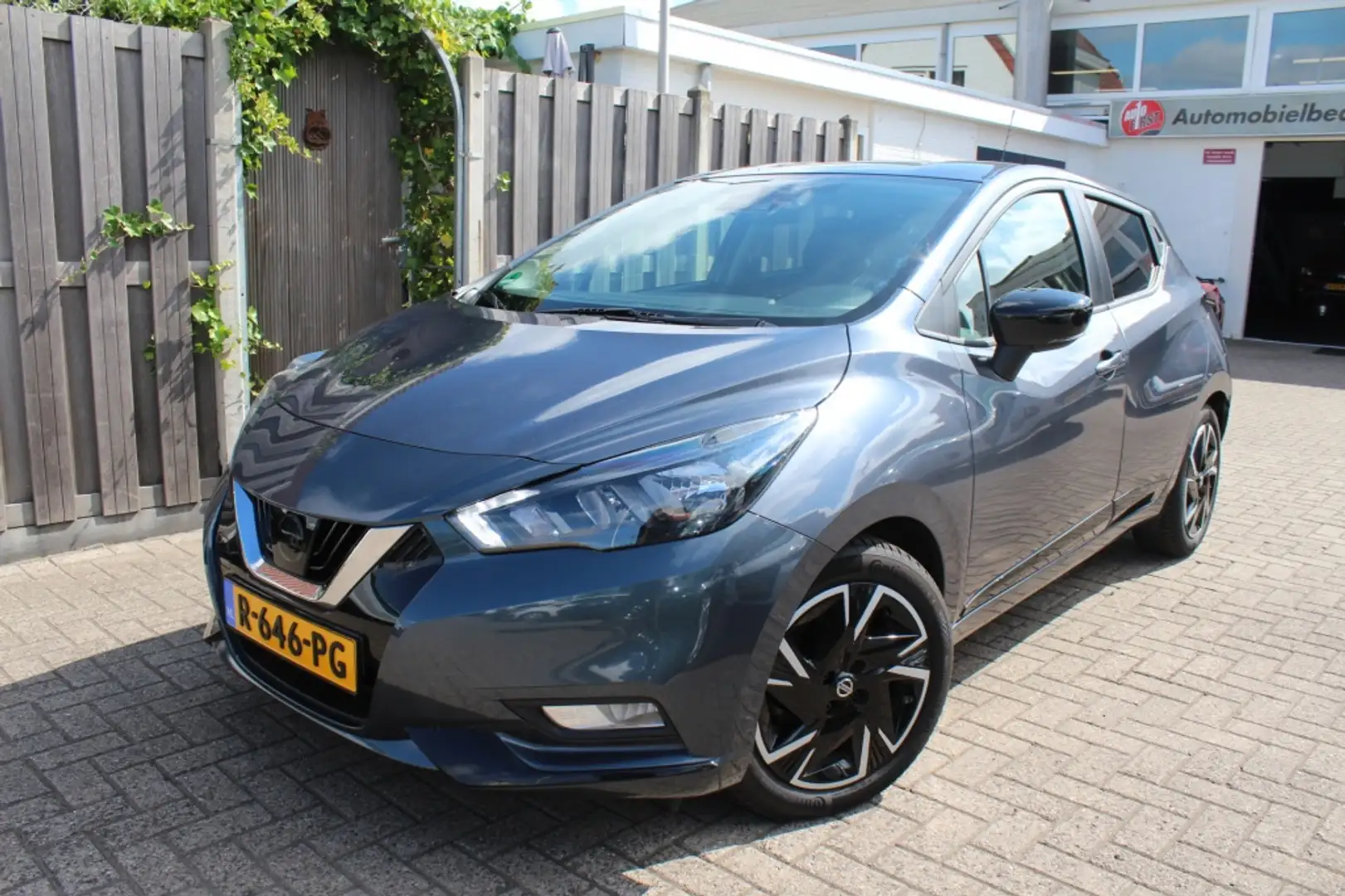 Nissan Micra 1.0 IG-T N-Design Connect Grijs - 2