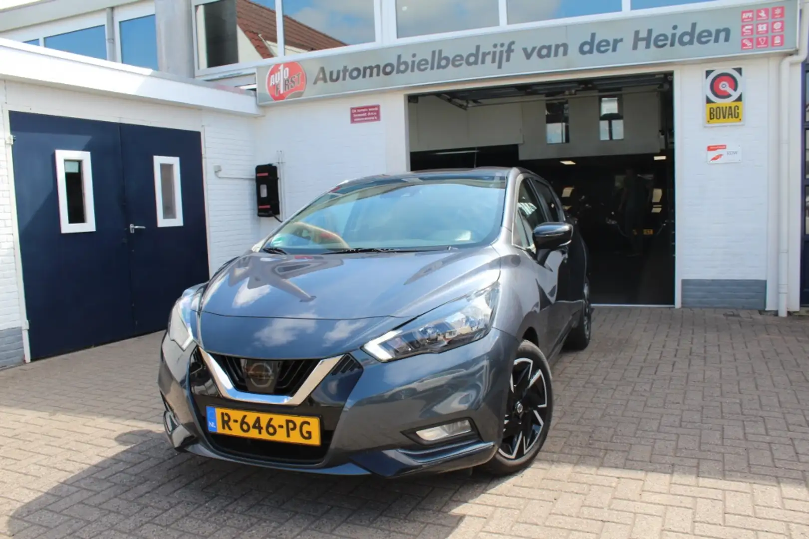 Nissan Micra 1.0 IG-T N-Design Connect Grijs - 1