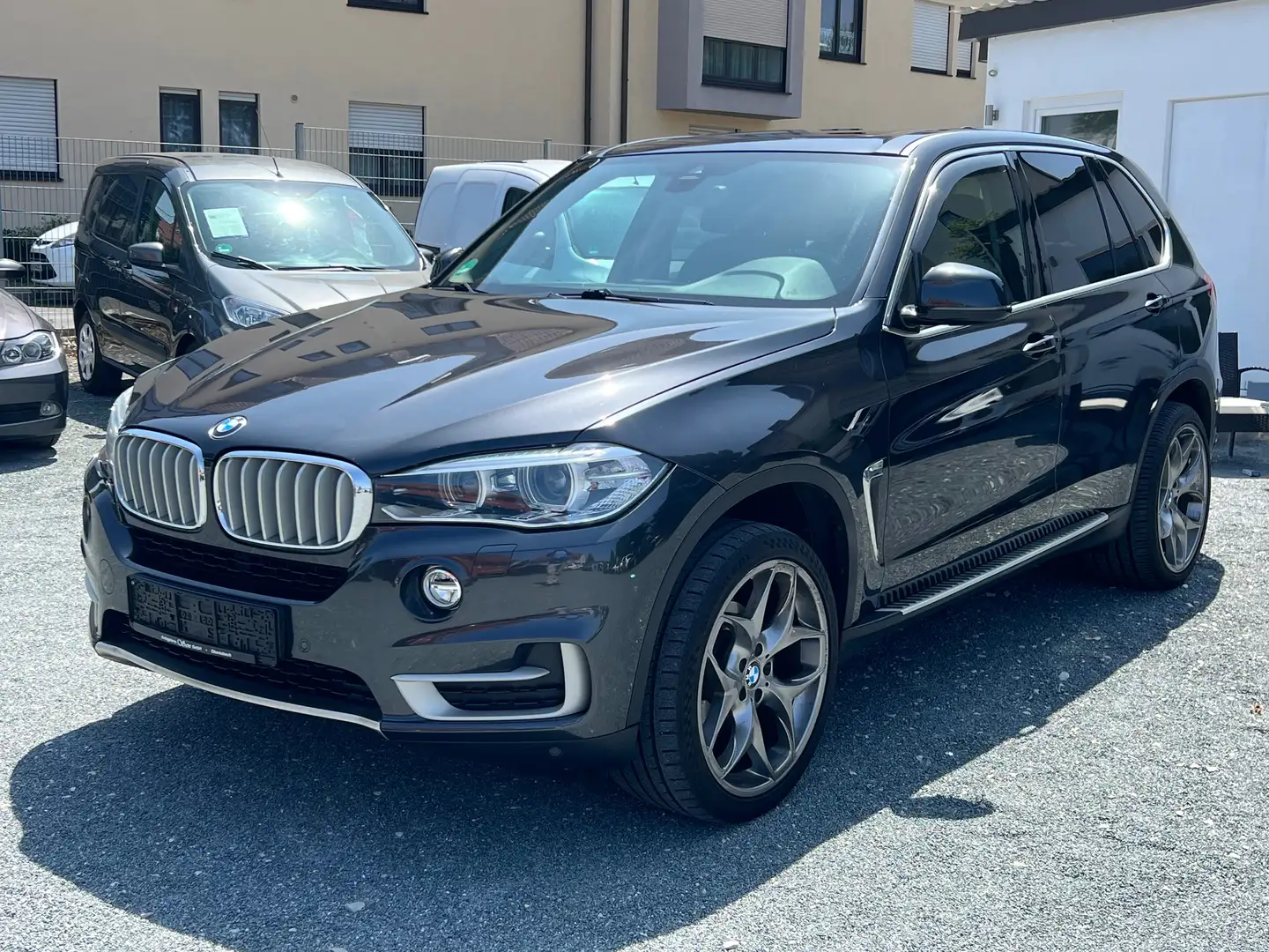 BMW X5 xDrive 30 d Grau - 2