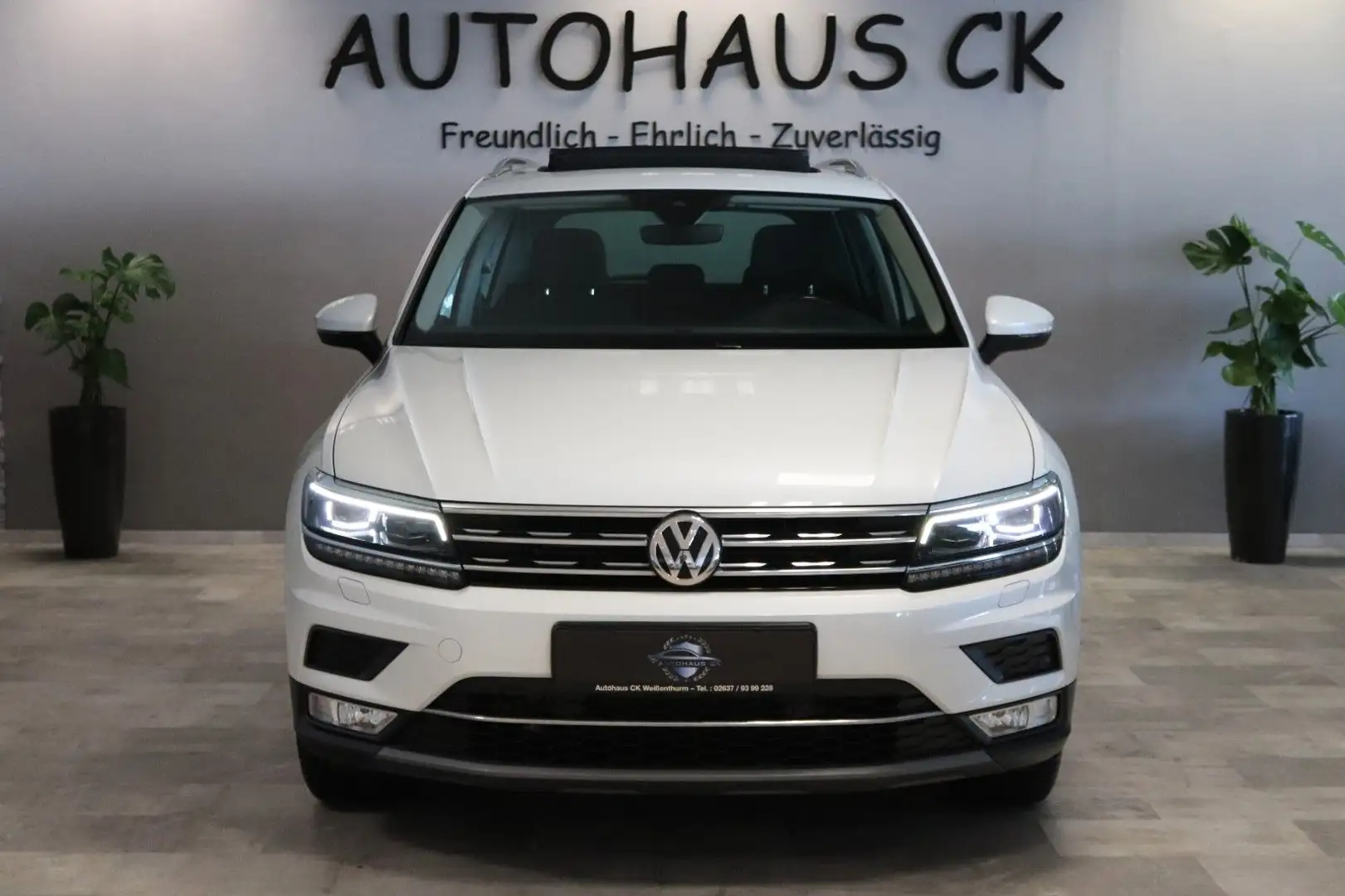 Volkswagen Tiguan TIGUAN HIGHLINE 2.0TSI 4 MOTION-PANO-AHK-SPURASS Weiß - 2
