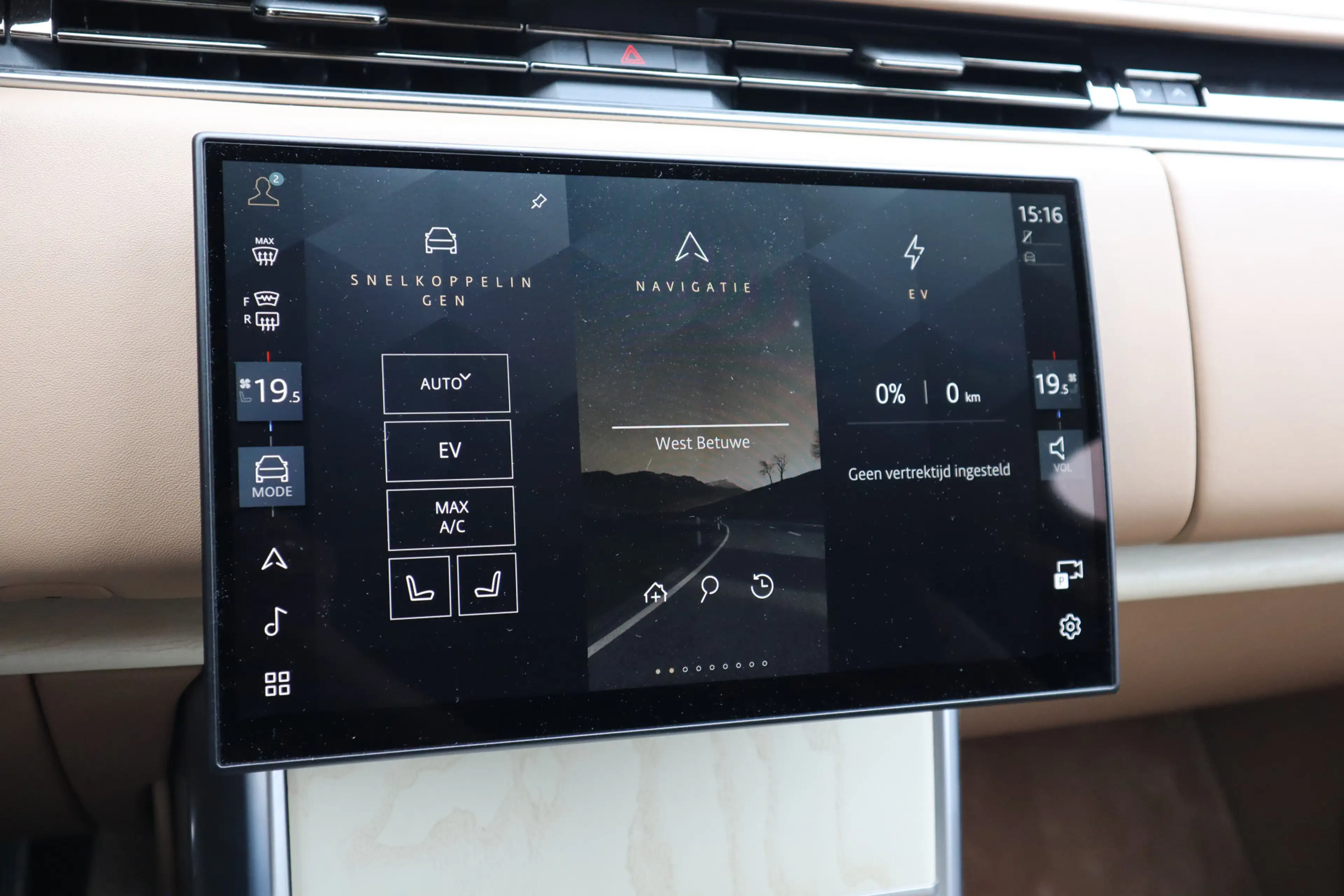 Land Rover Range Rover P550e SV | Meridian Signature Audio, Achterasbestu — photo 29