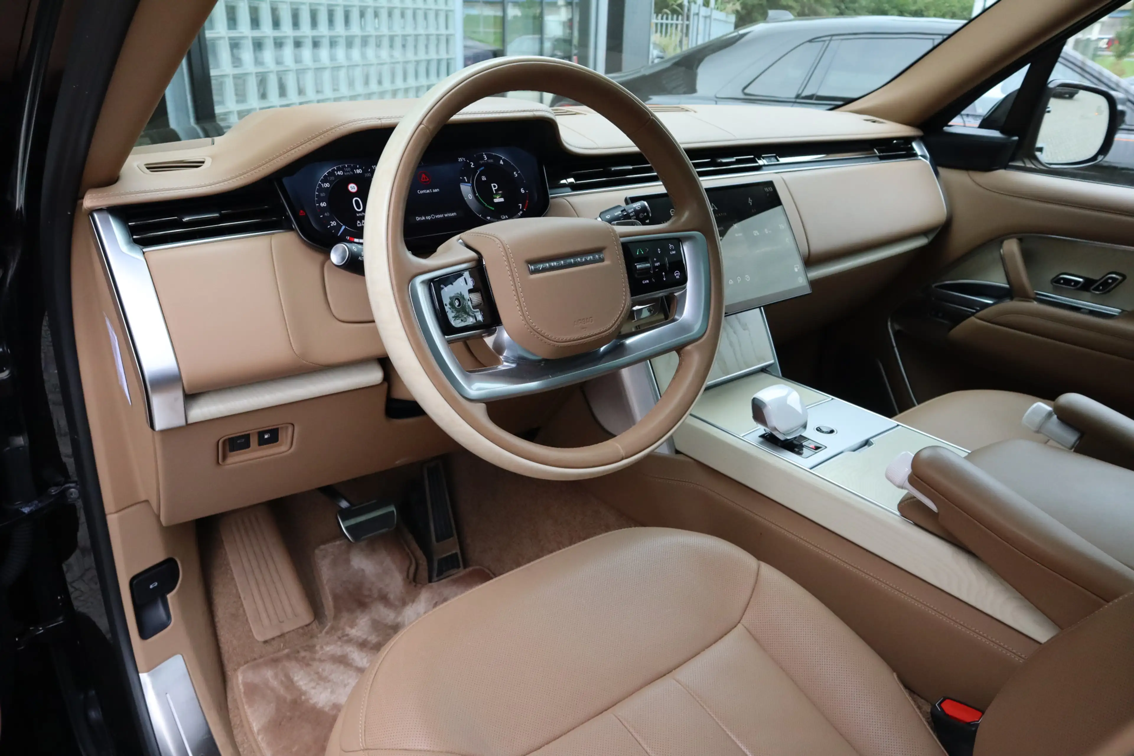 Land Rover Range Rover P550e SV | Meridian Signature Audio, Achterasbestu — photo 23