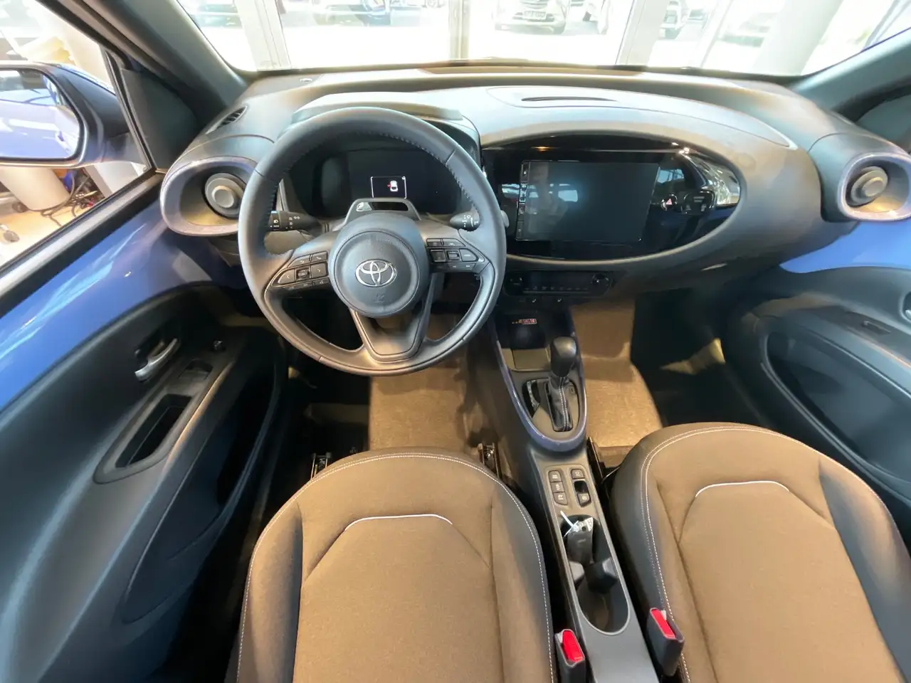 Toyota Aygo X 1.5l Hyb. Teamplayer LED+Siitzh.+Kamera 12
