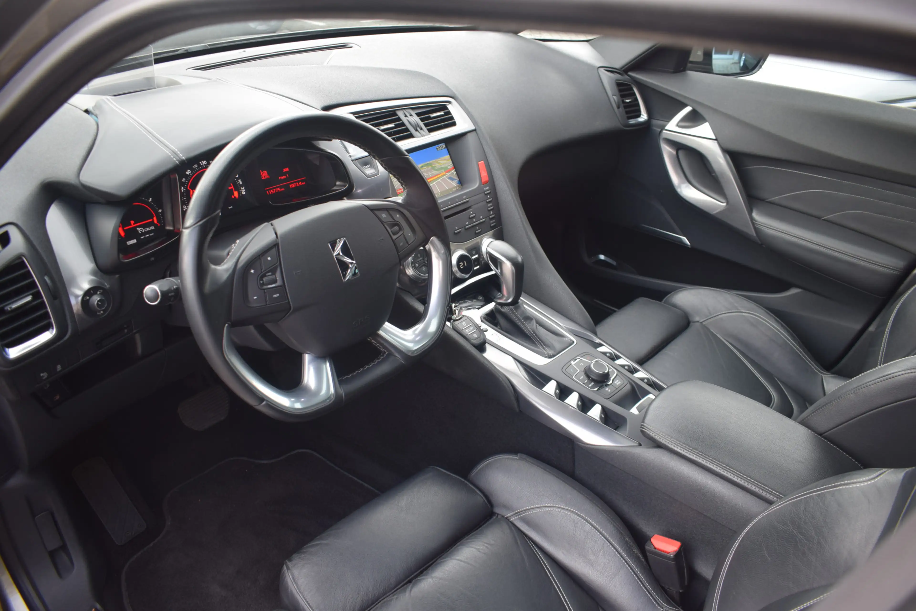 Citroen DS5 1.6 THP Business Executive NL AUTO/AUTOMAAT/LEER/P — photo 4