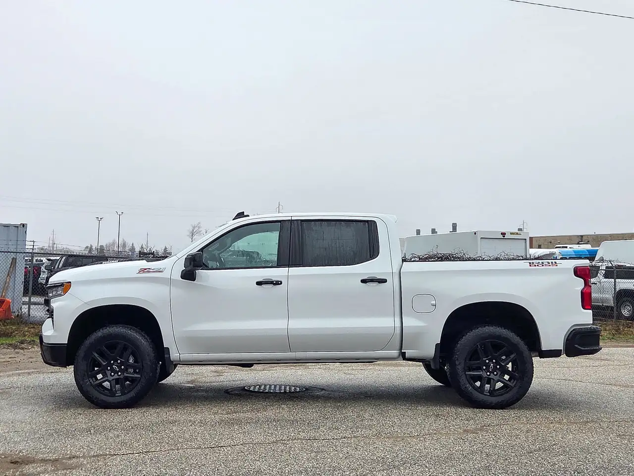 Chevrolet Silverado 1500 снимка Chevrolet Silverado 1500