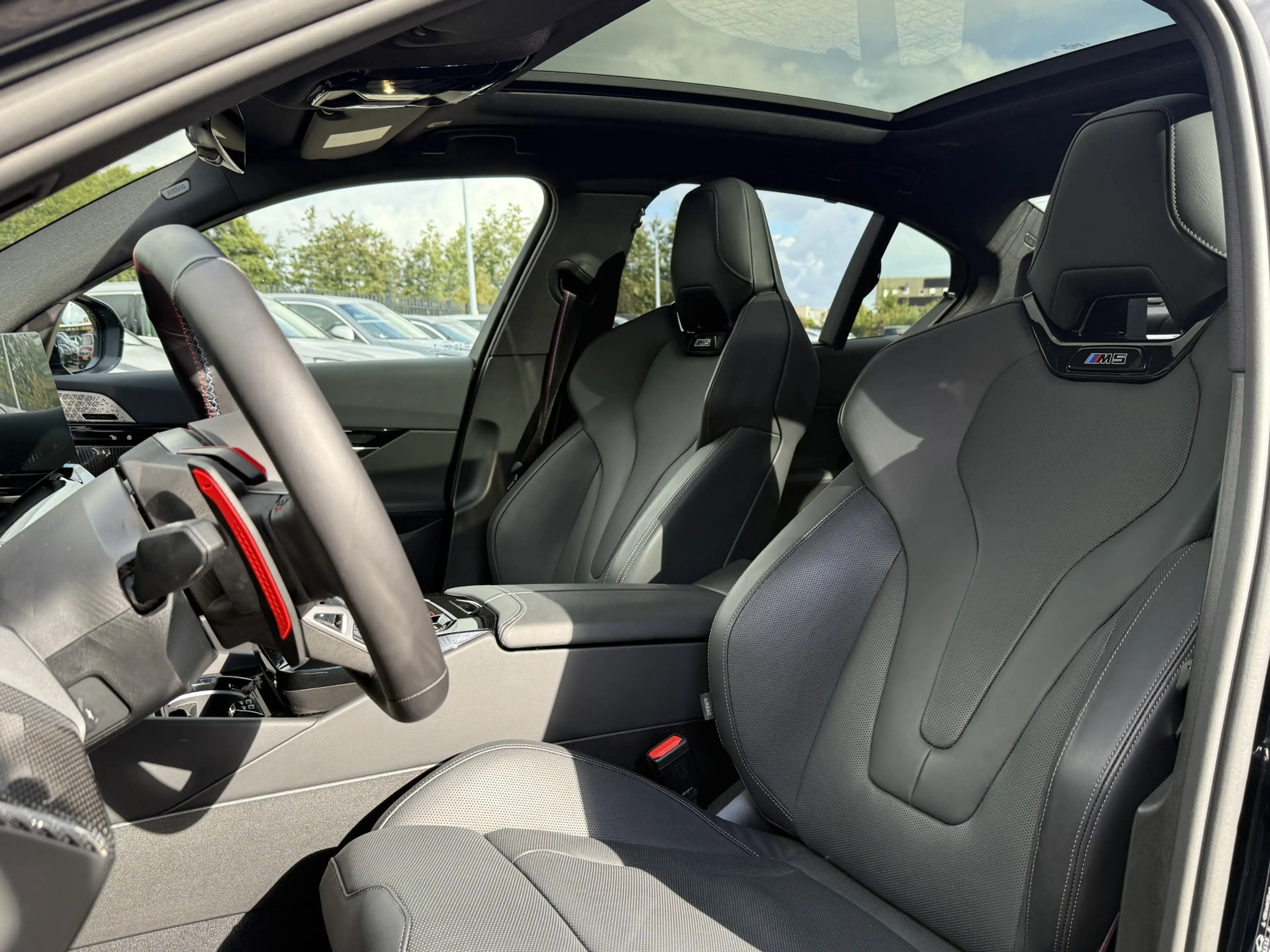 BMW M5 5-serie | Panorama | M-Drive Prof | Driving ass. P — photo 13
