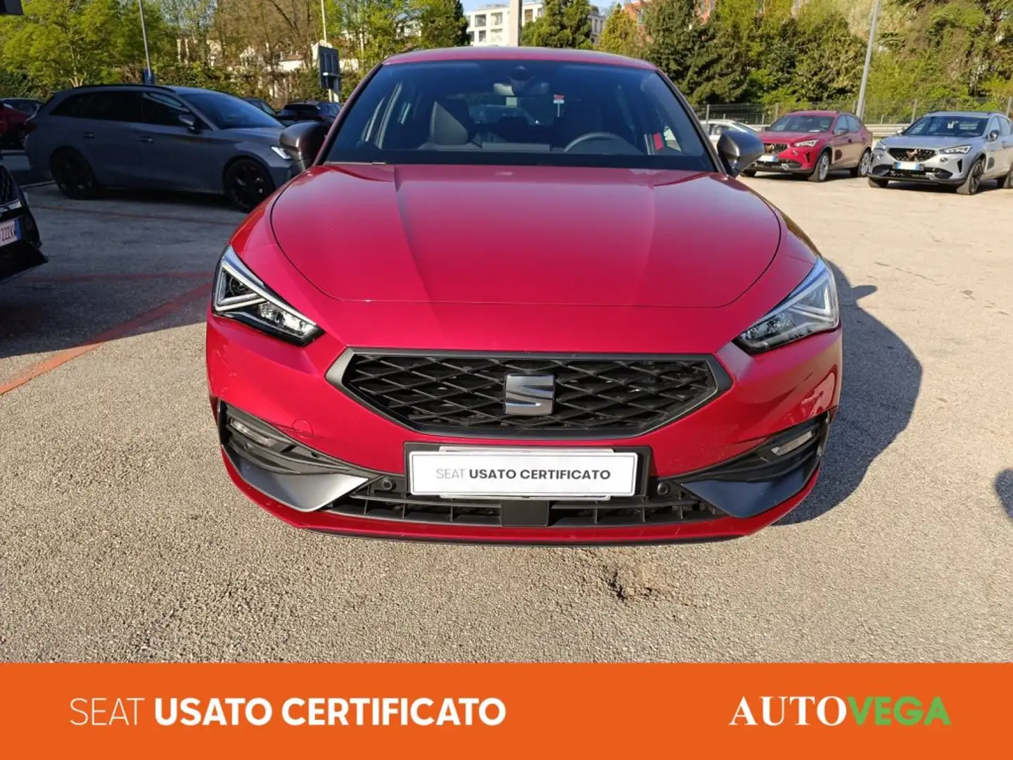 SEAT Leon 2.0 tdi fr 150cv dsg Rouge - 2