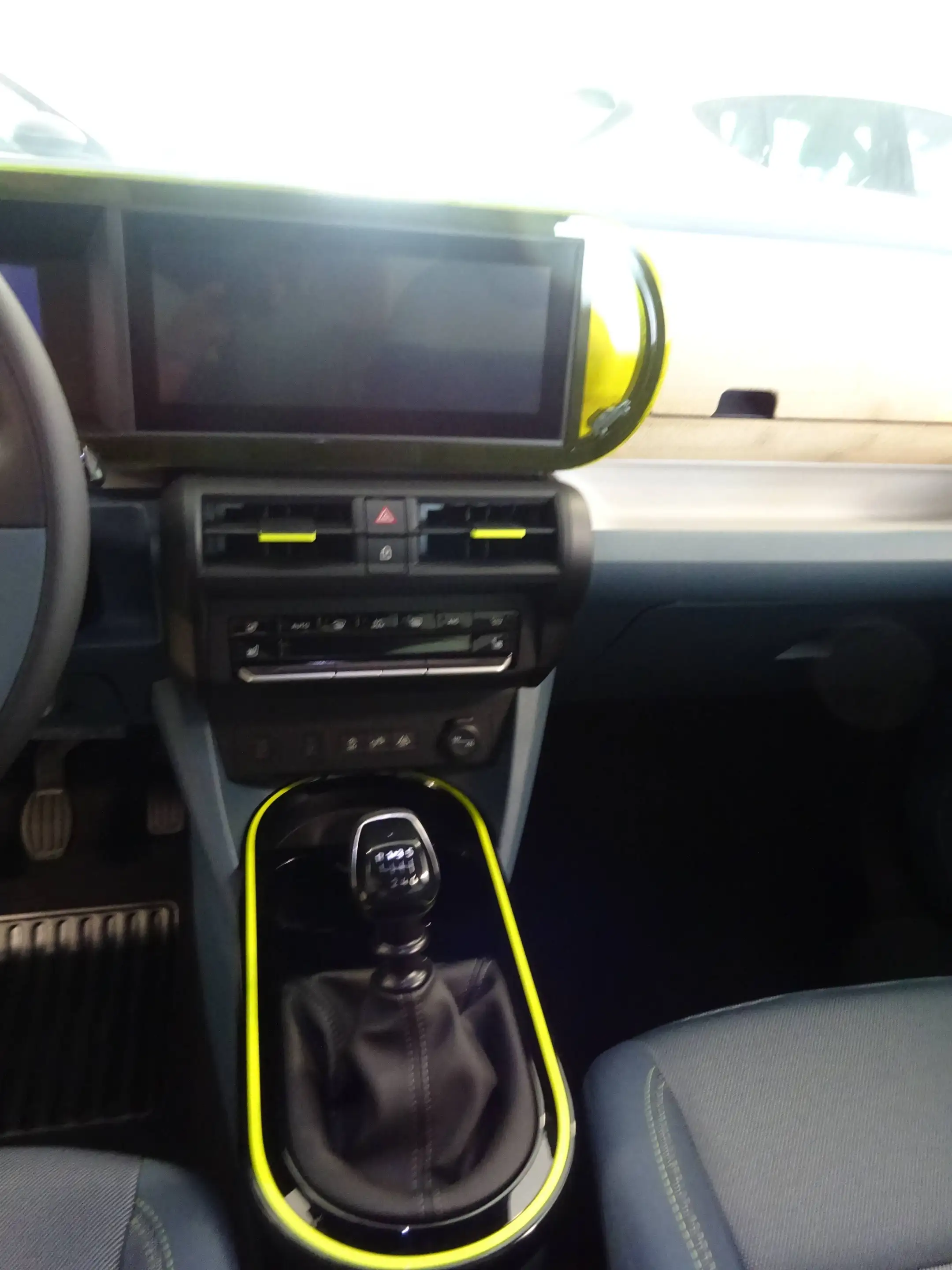 Fiat Grande Panda La Prima — photo 11