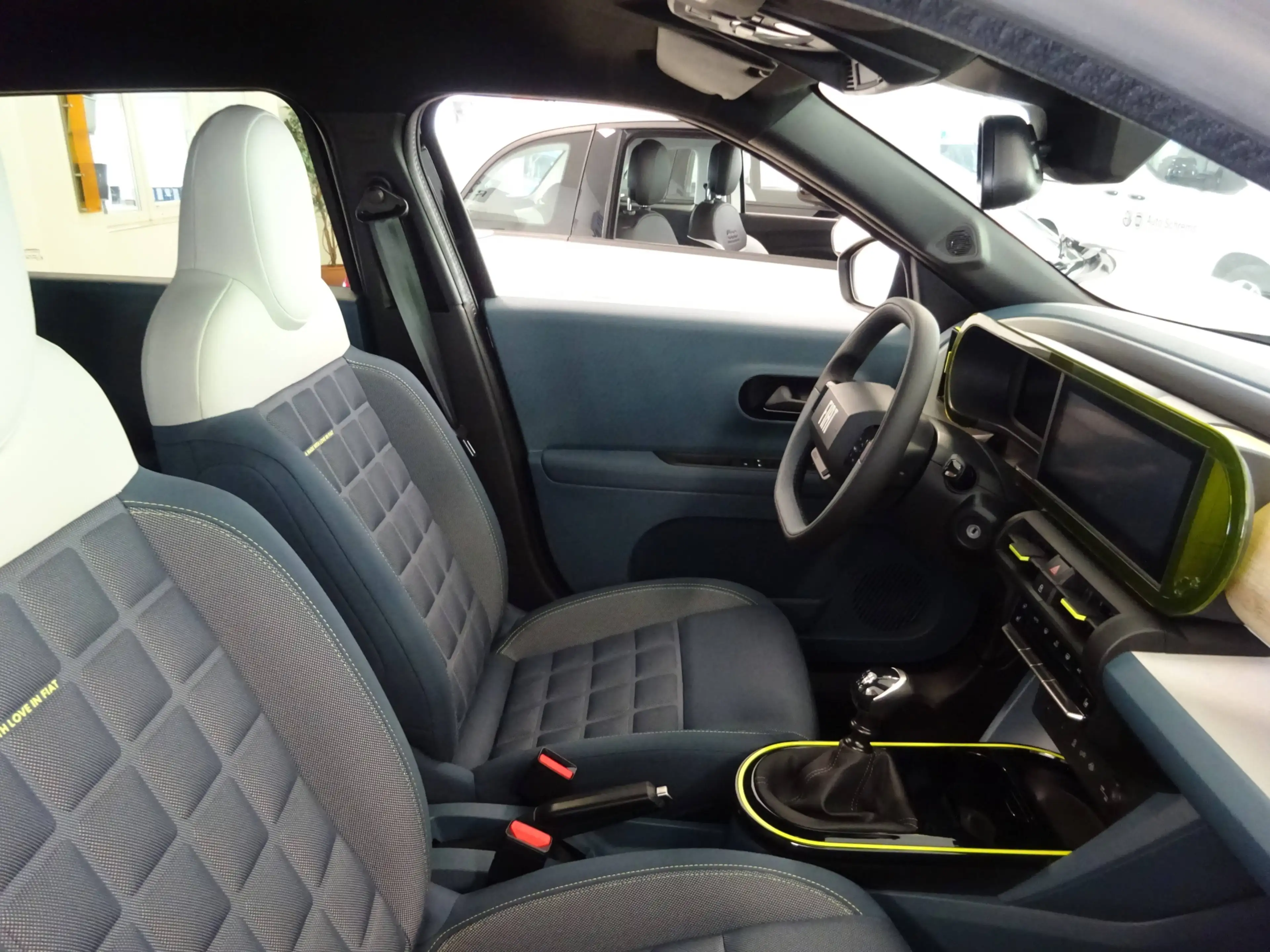 Fiat Grande Panda La Prima — photo 4