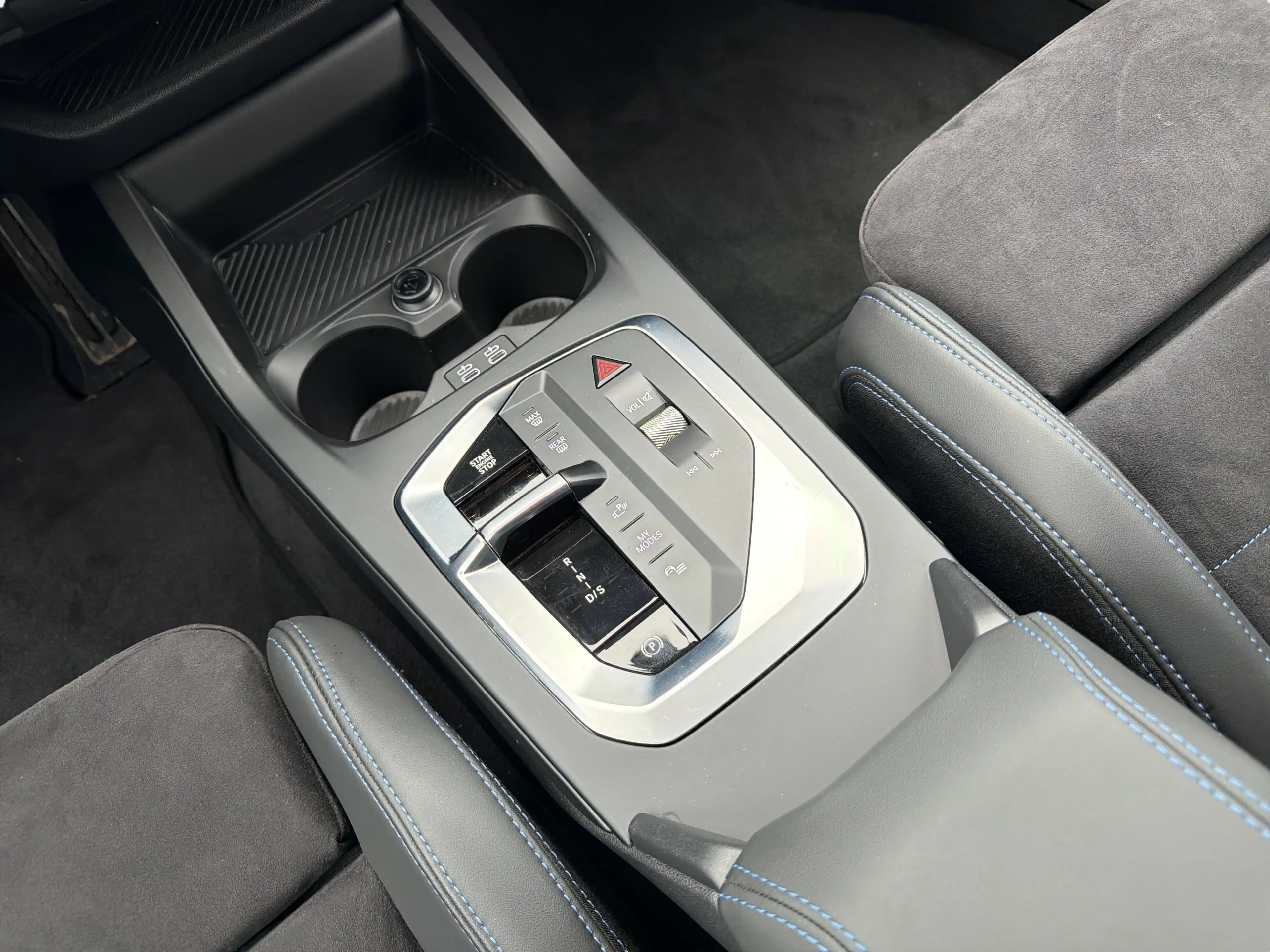 BMW 120 — photo 13