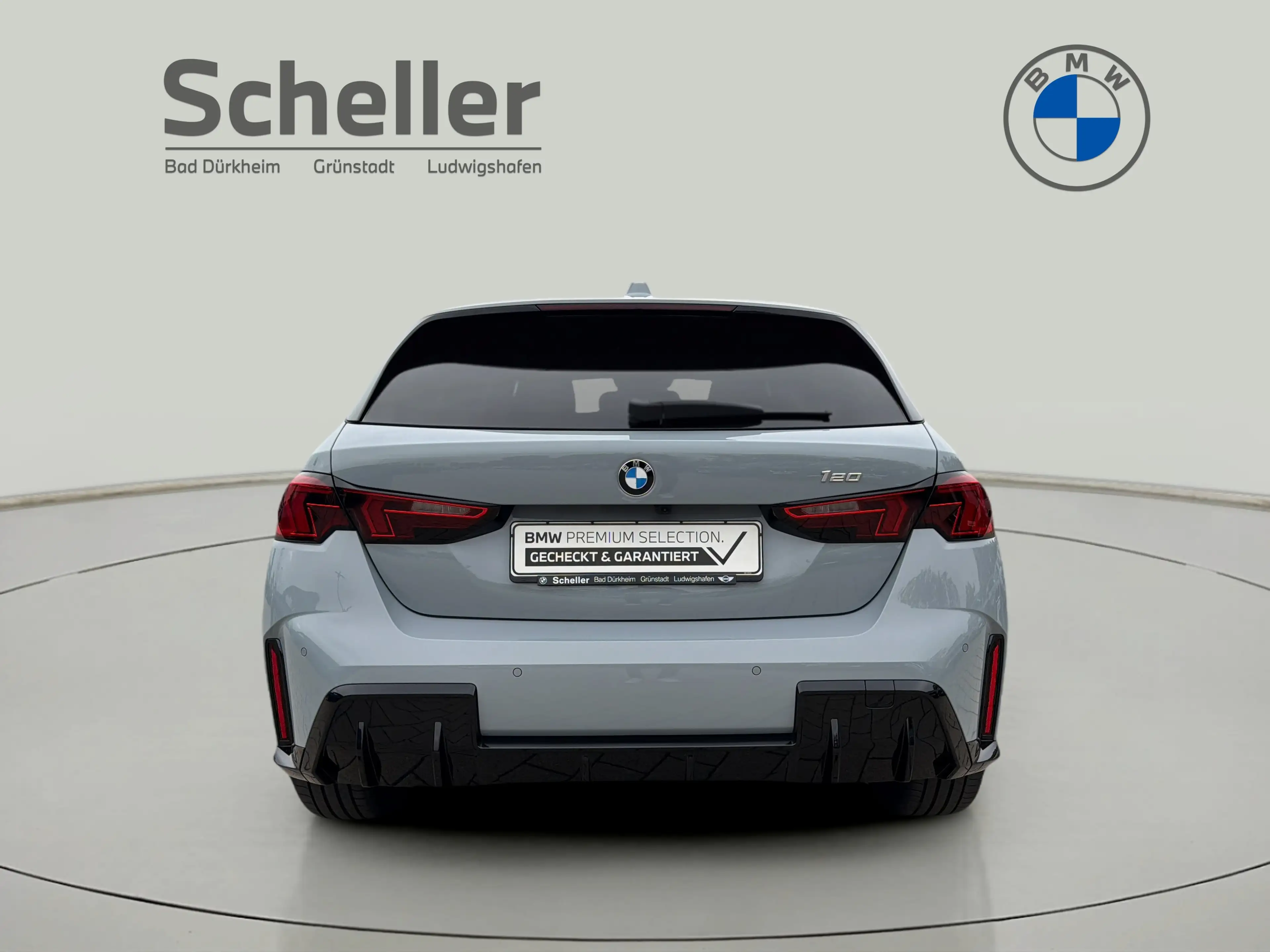 BMW 120 — photo 6