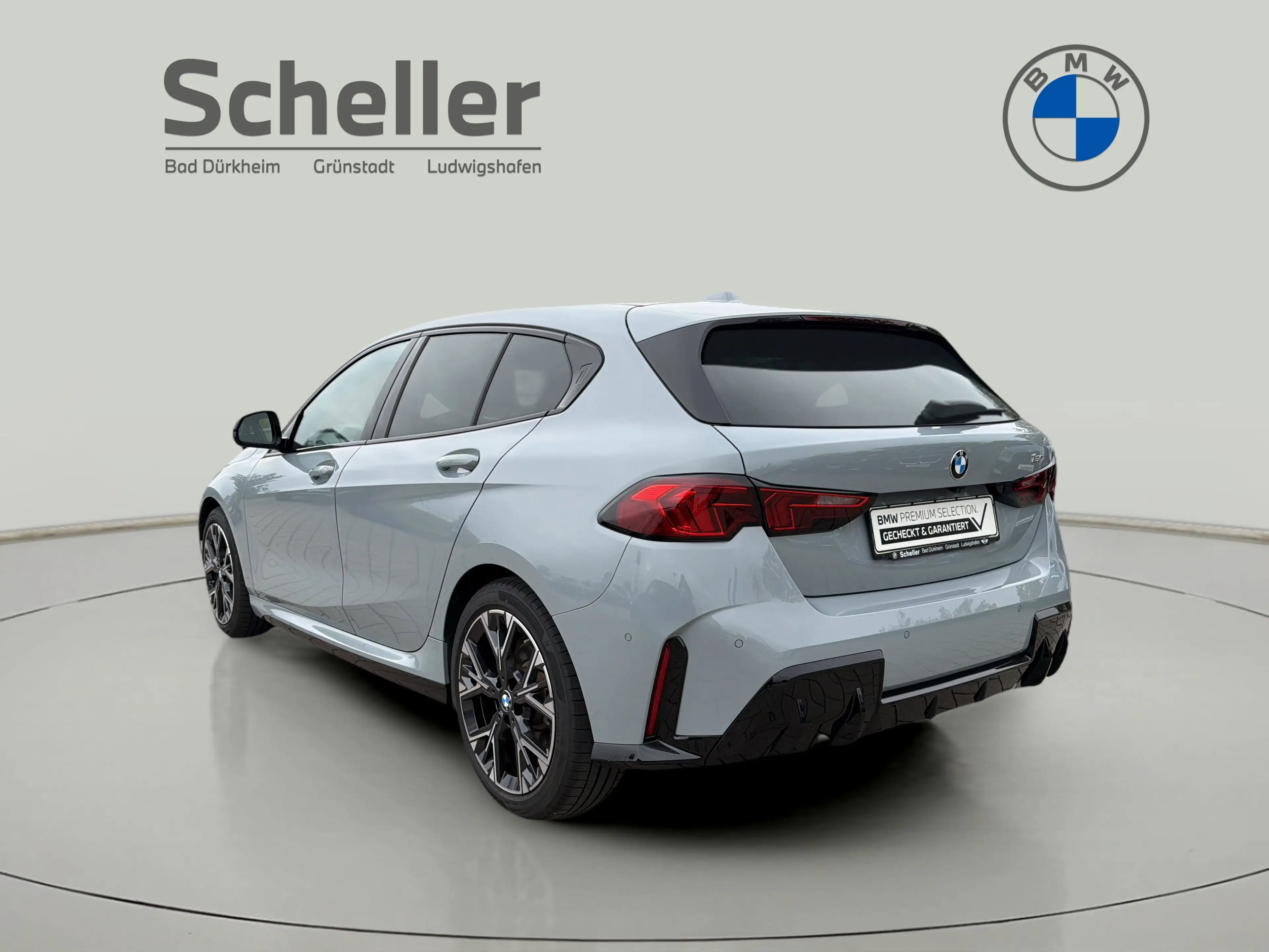 BMW 120 — photo 5