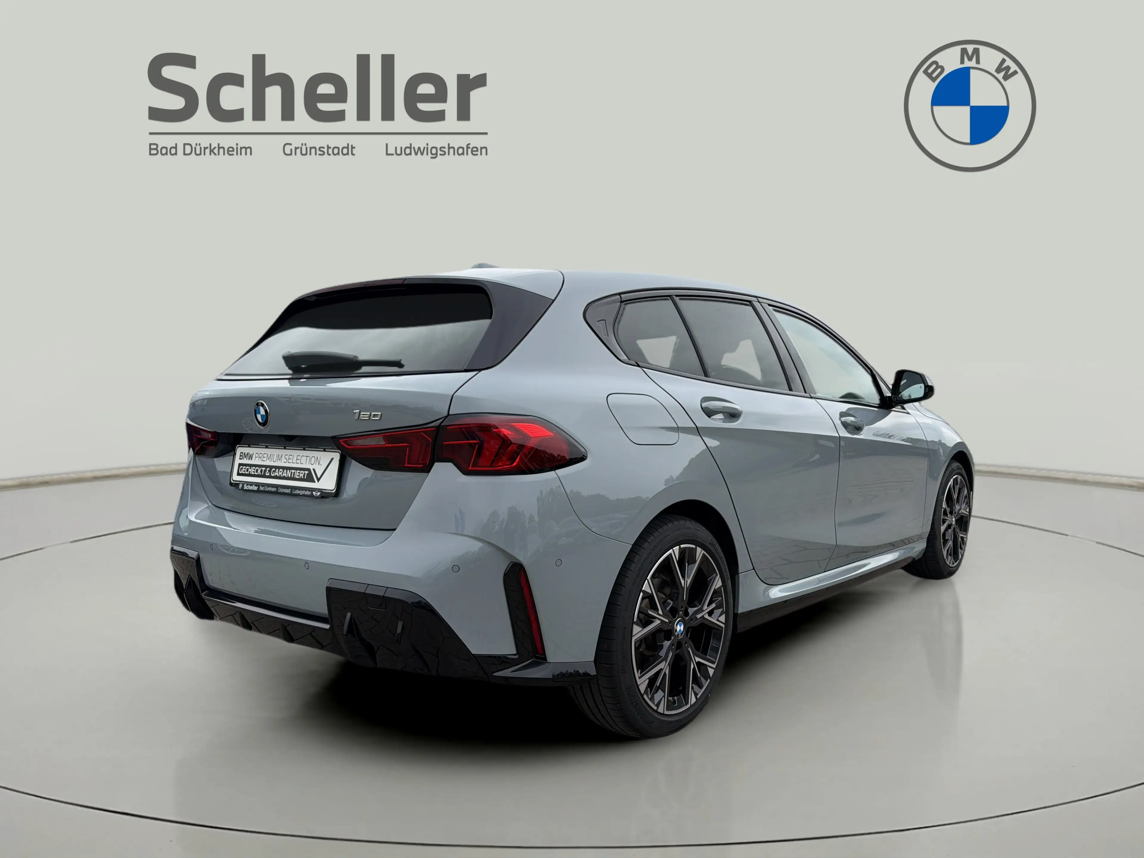 BMW 120 — photo 7