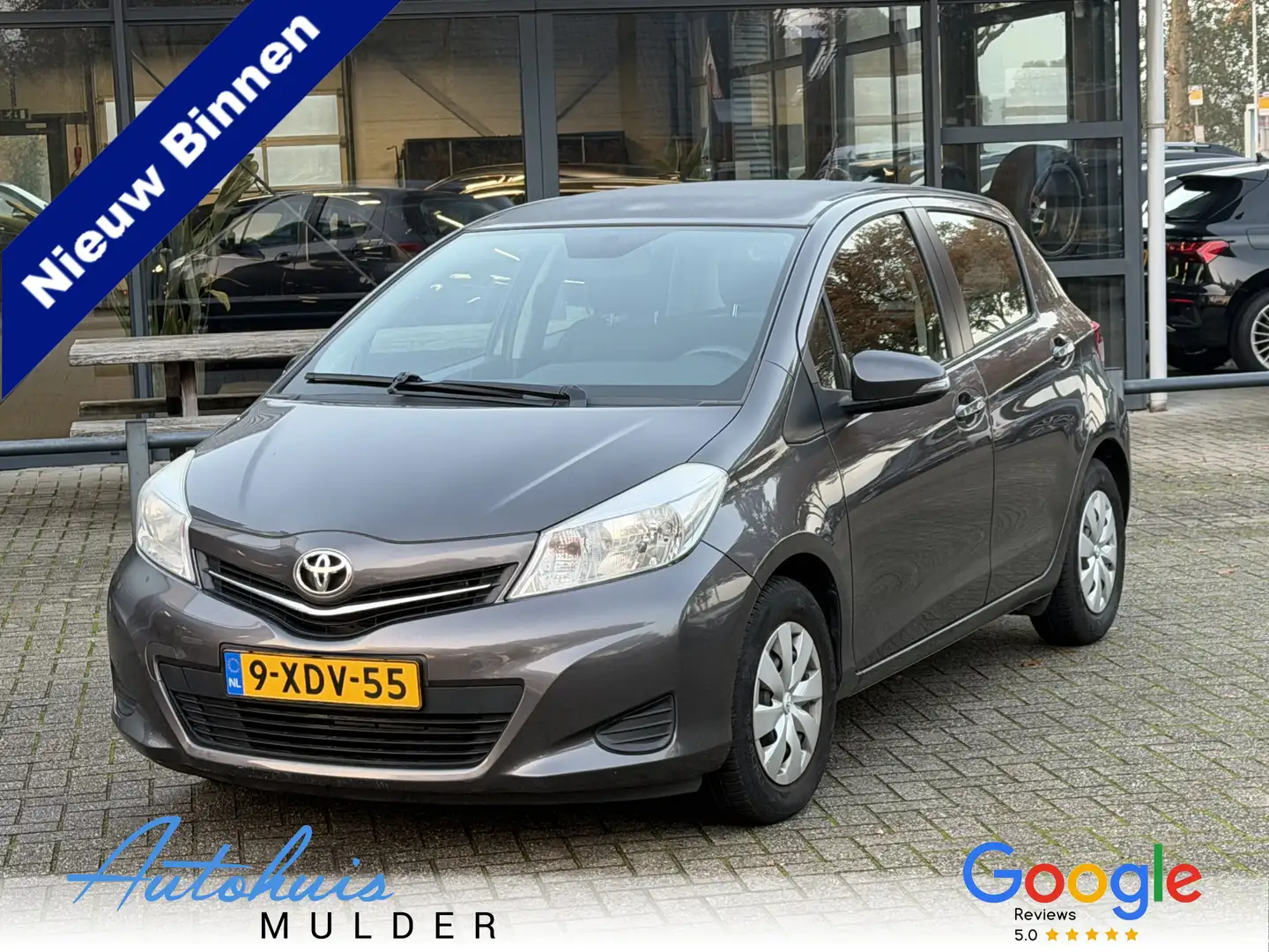 Toyota Yaris 1.0 VVT-i Now Airco/Trekhaak/Nette staat Grijs - 1