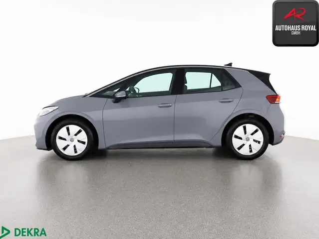 Volkswagen Id.3 view 2