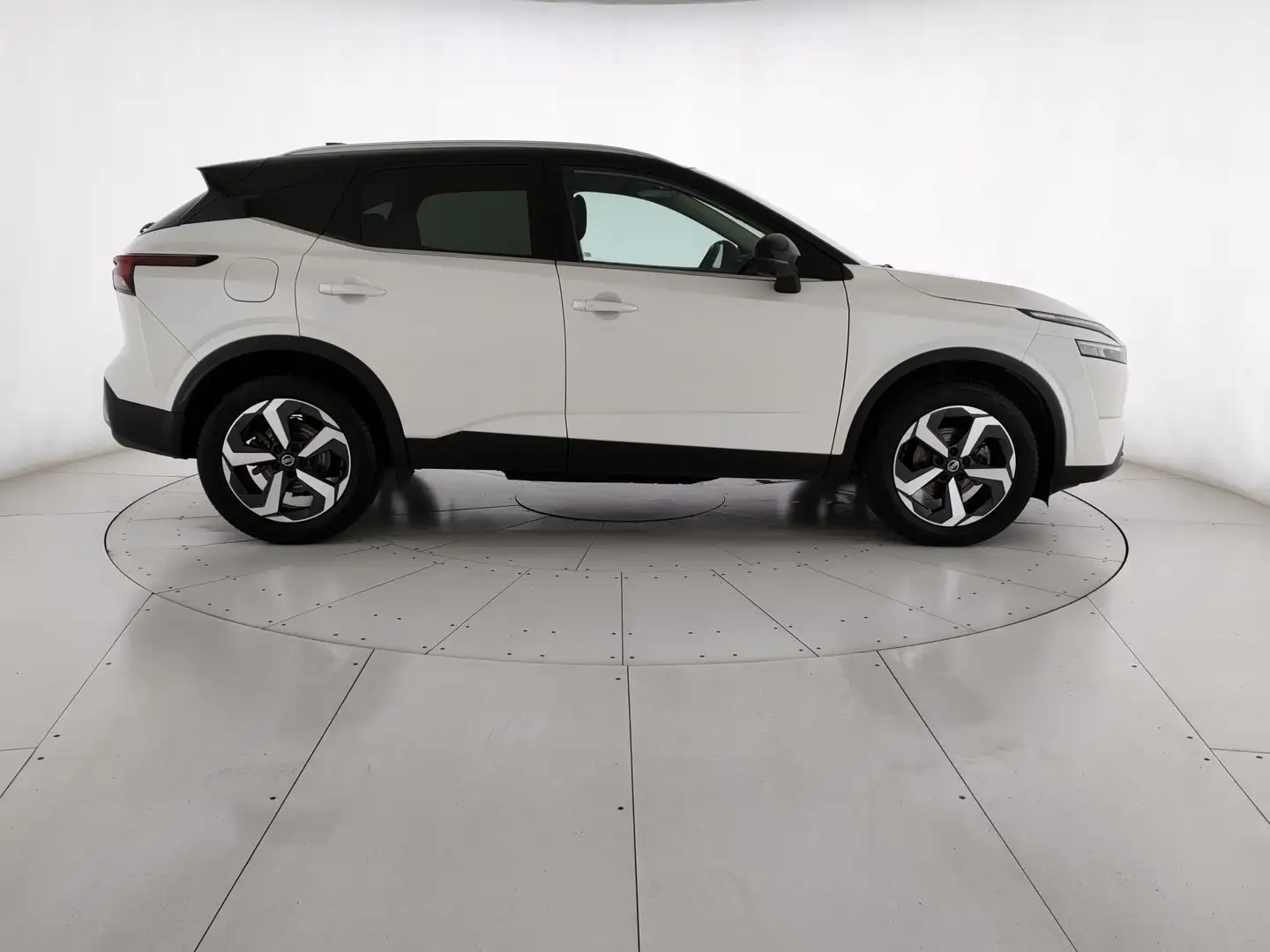 Nissan Qashqai Qashqai 1.3 mhev Tekna+ 2wd 158cv xtronic Белый - 2