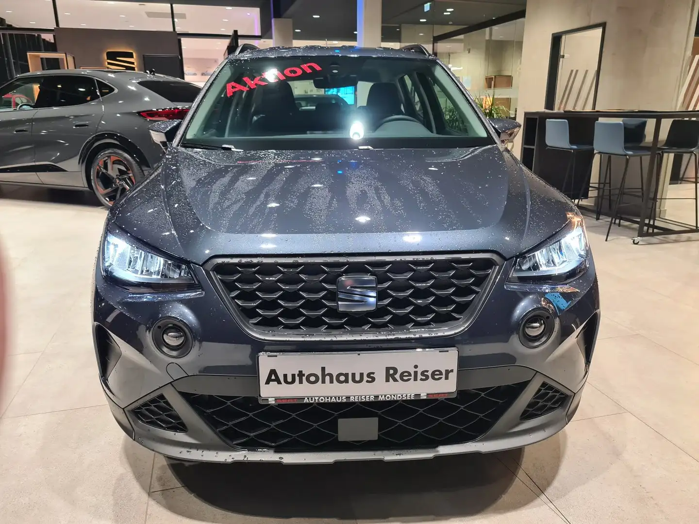 SEAT Arona Reference 1.0 TSI Grau - 2