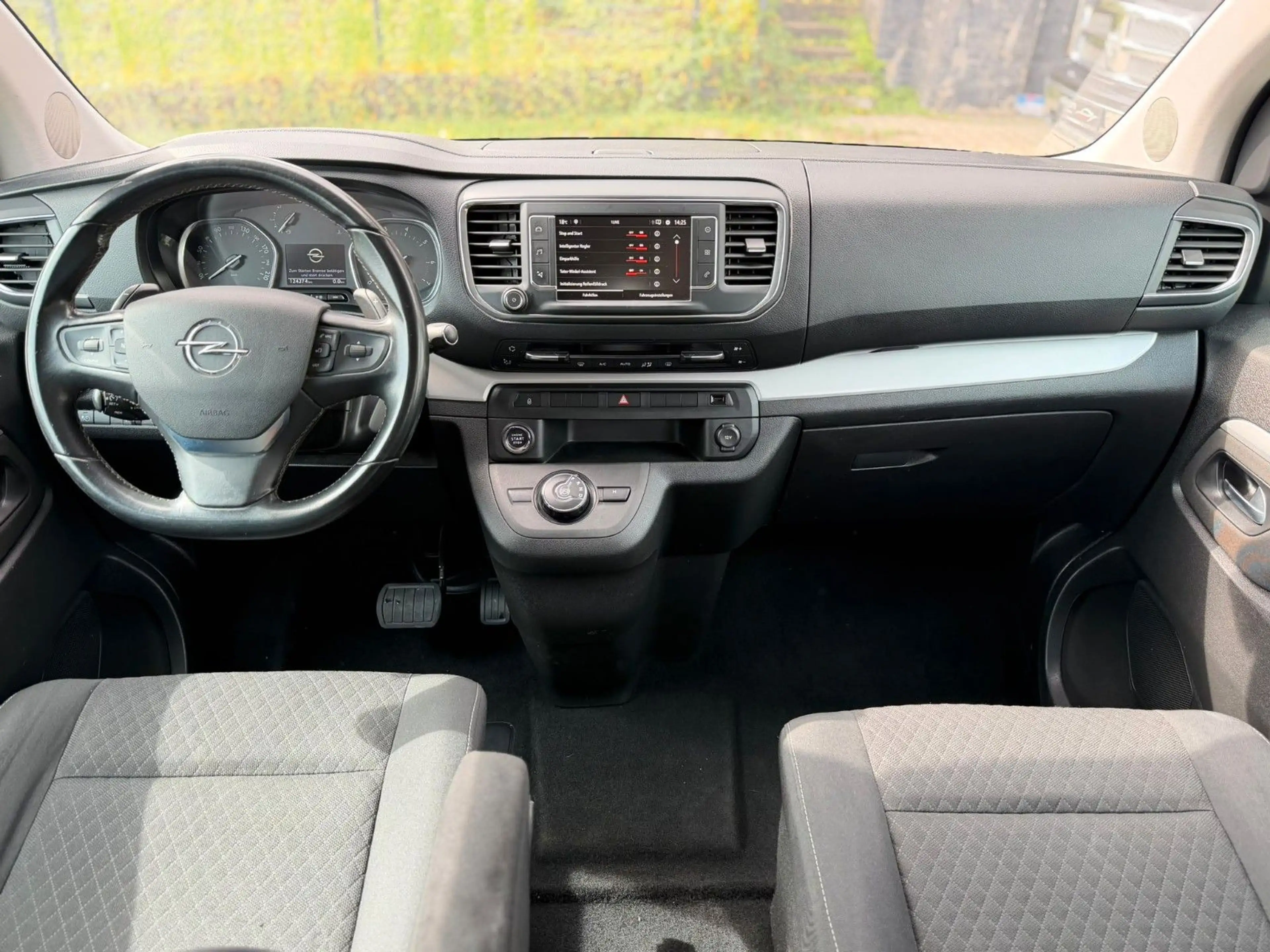 Opel Zafira Life Edition M — photo 8