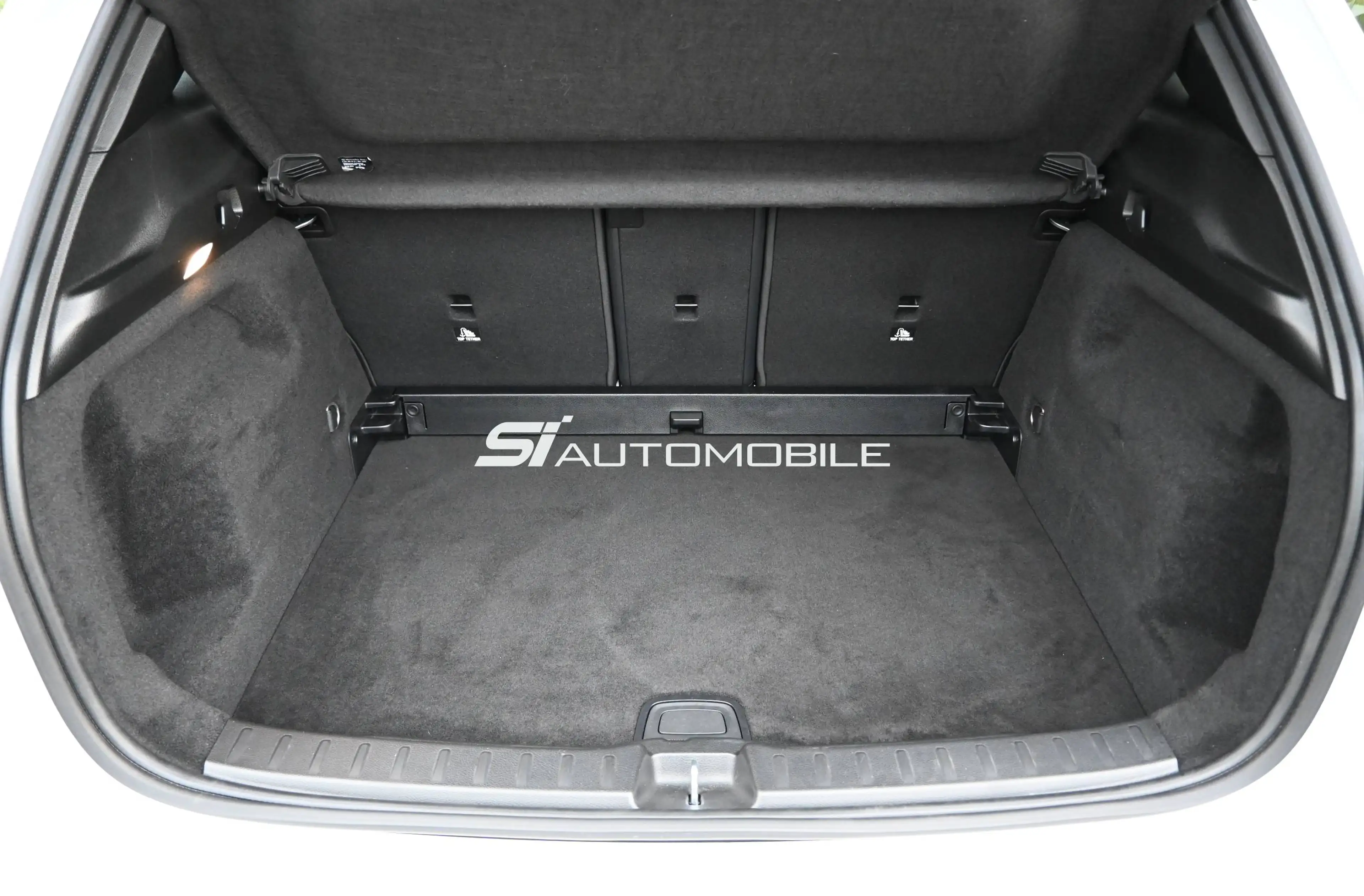Mercedes-Benz GLA 250 AMG Line *DISTRONIC*HUD*STANDHEIZ*KAMERA*KEYLESS* — photo 15