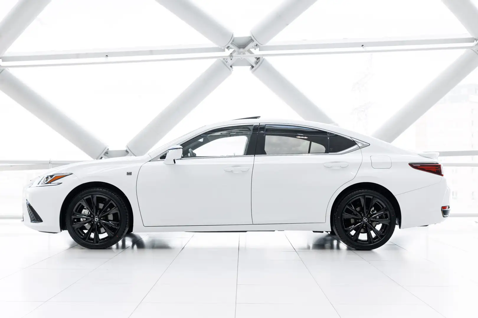 Lexus ES 300 300h F Sport Design | Stuurverwarming | Nieuw mode Bílá - 2