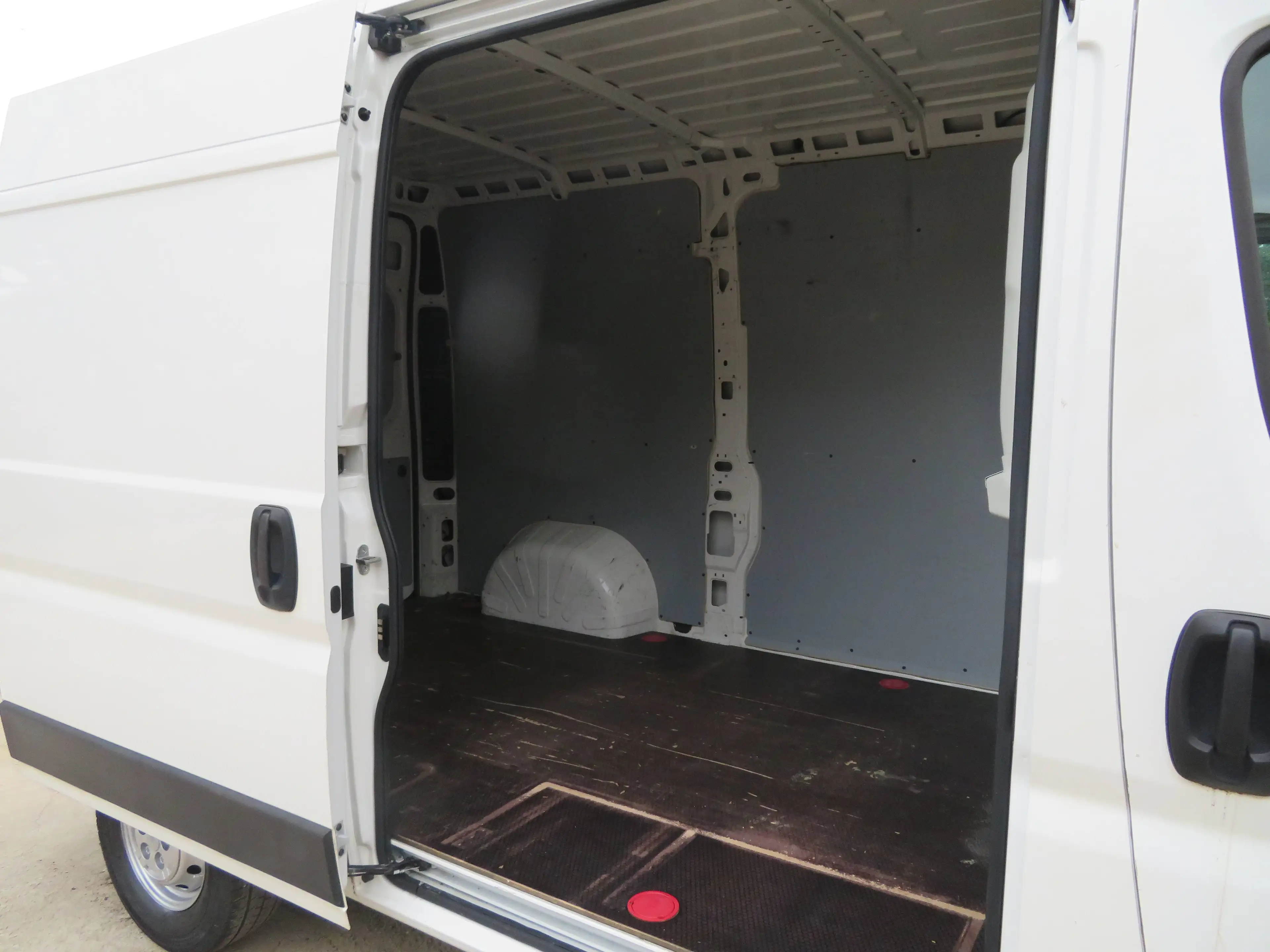 Citroen Jumper 2.2 BlueHDi - L2H2 — photo 9