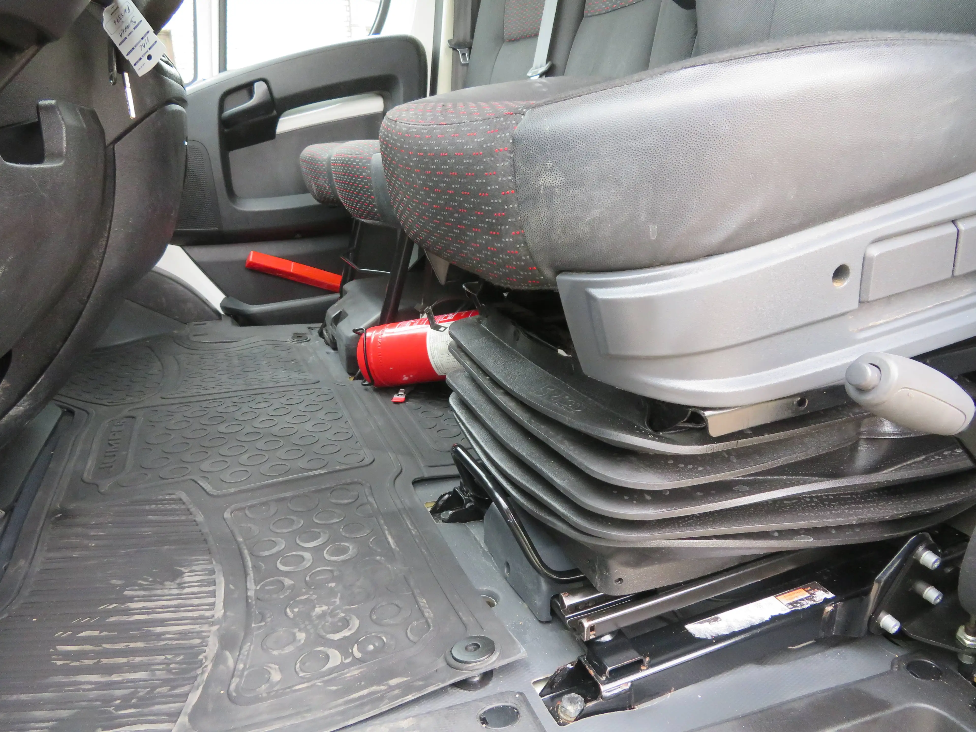 Citroen Jumper 2.2 BlueHDi - L2H2 — photo 12