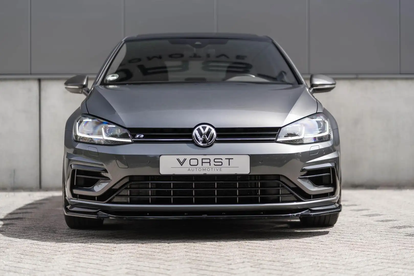 Volkswagen Golf 2.0 TSI 4Motion R Performance Pano APR DCC - 2