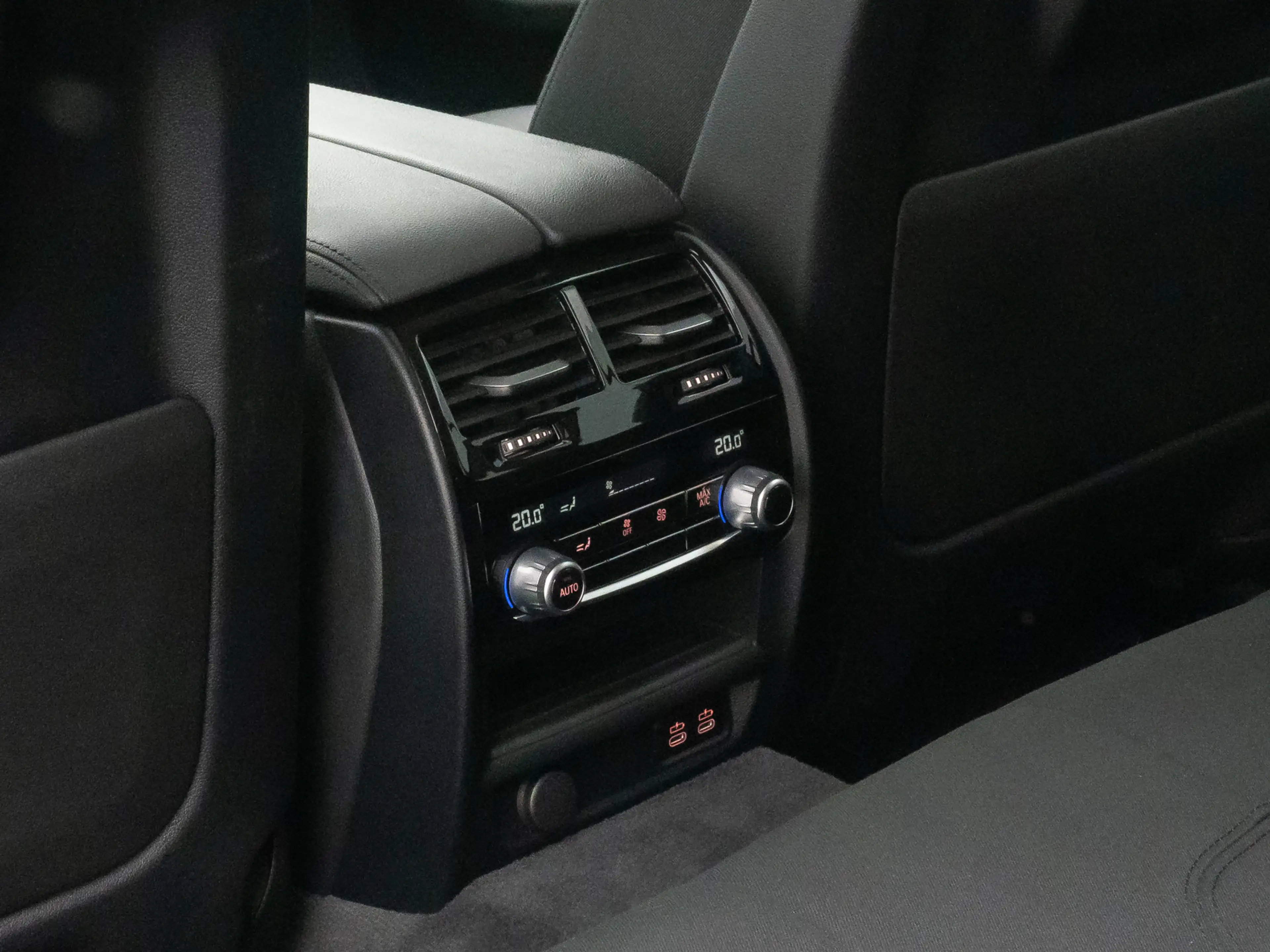BMW 520 Kamera DAB 4xKlima Alarm GeschwindigReg — photo 28