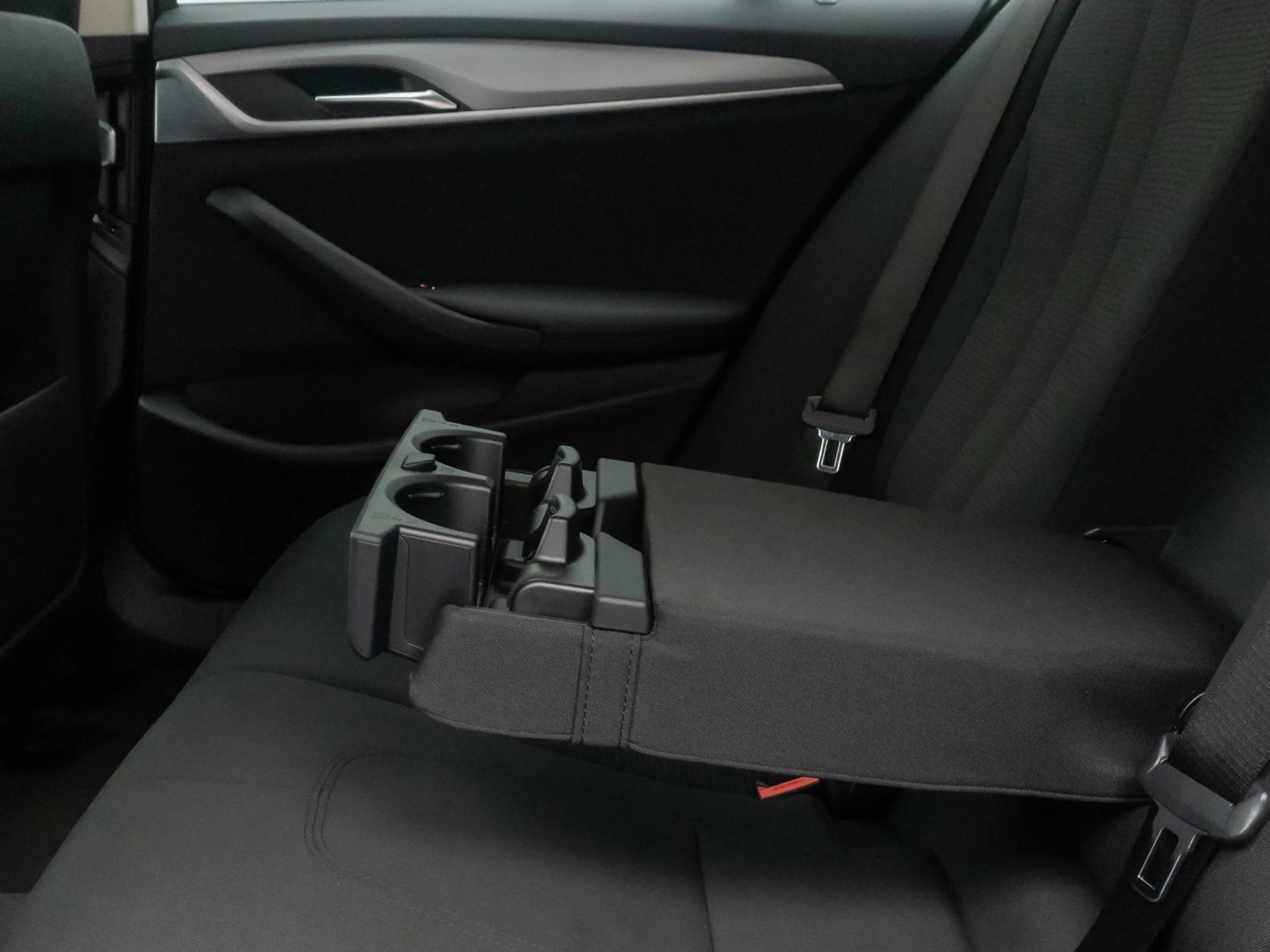 BMW 520 Kamera DAB 4xKlima Alarm GeschwindigReg — photo 29