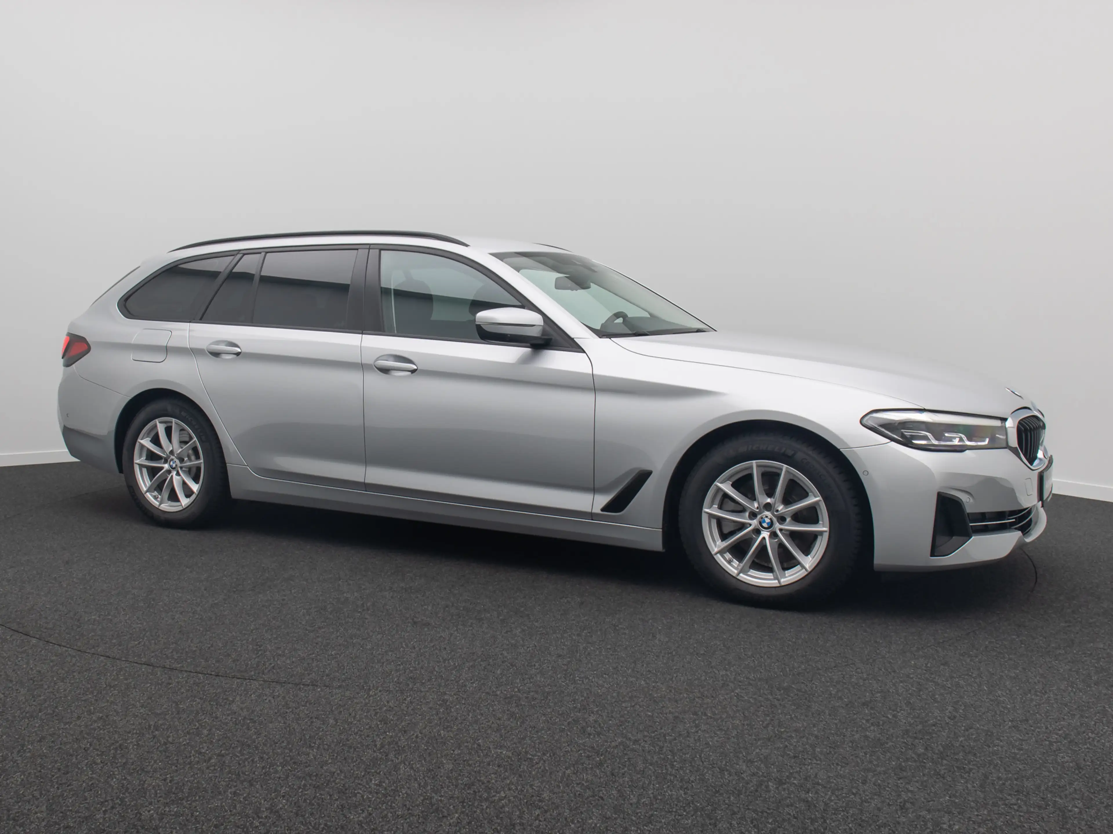 BMW 520 Kamera DAB 4xKlima Alarm GeschwindigReg — photo 4