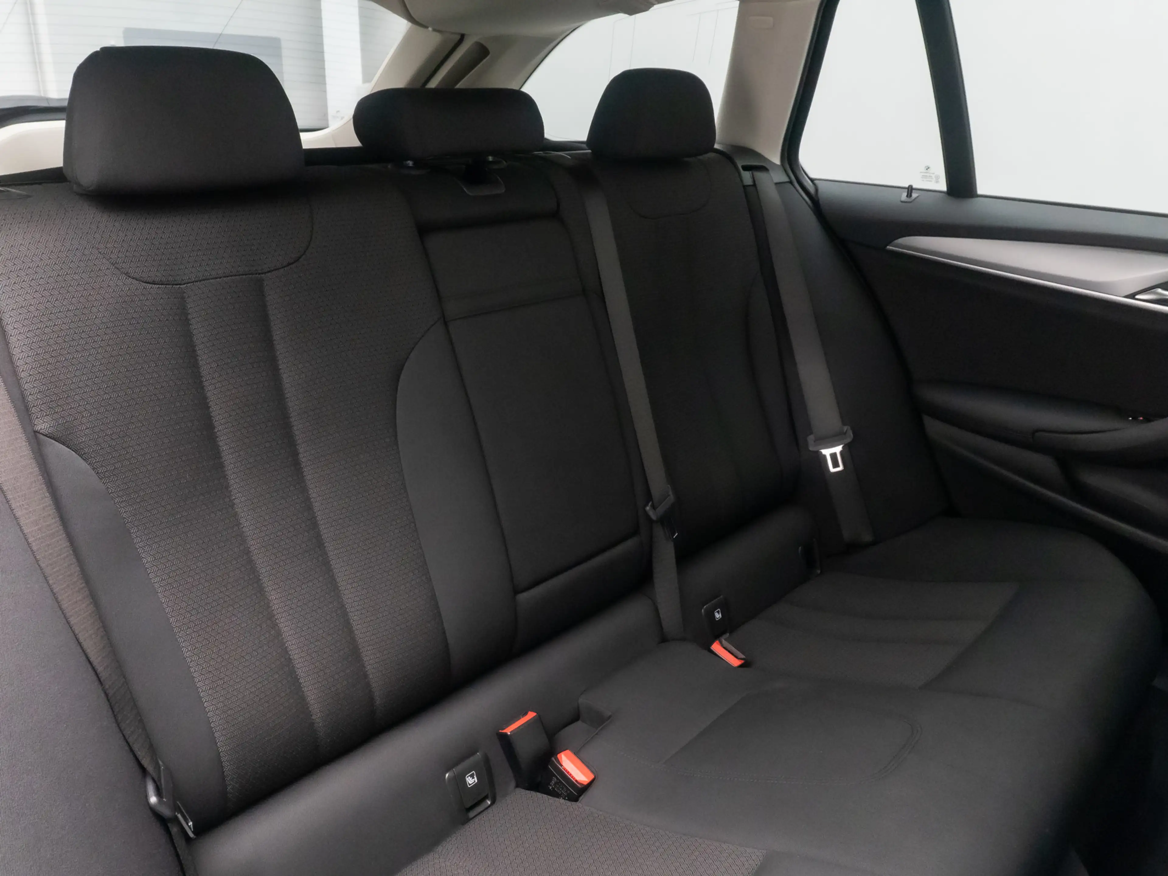 BMW 520 Kamera DAB 4xKlima Alarm GeschwindigReg — photo 30