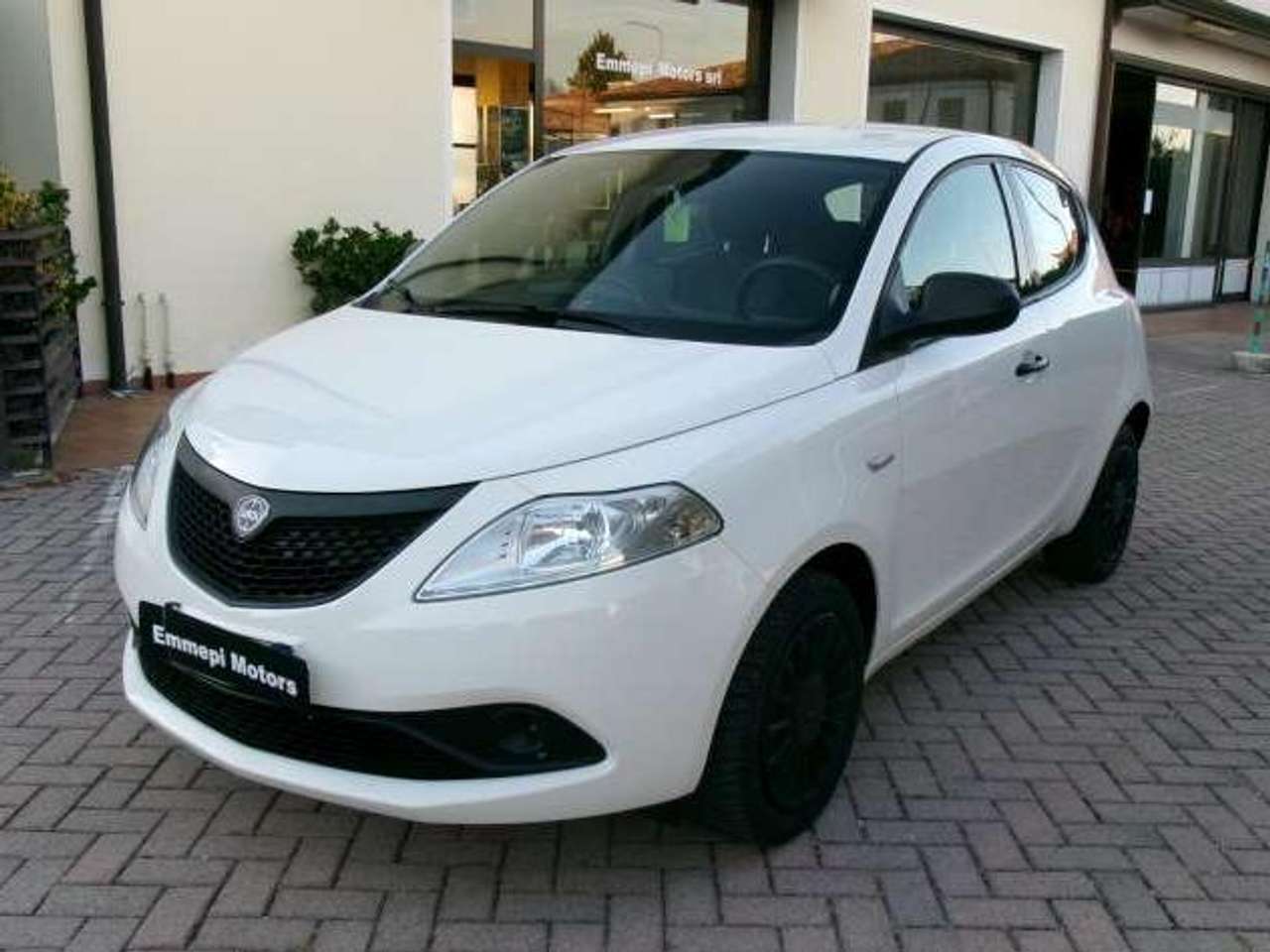 Lancia Ypsilon Ypsilon 1.0 firefly hybrid Silver s