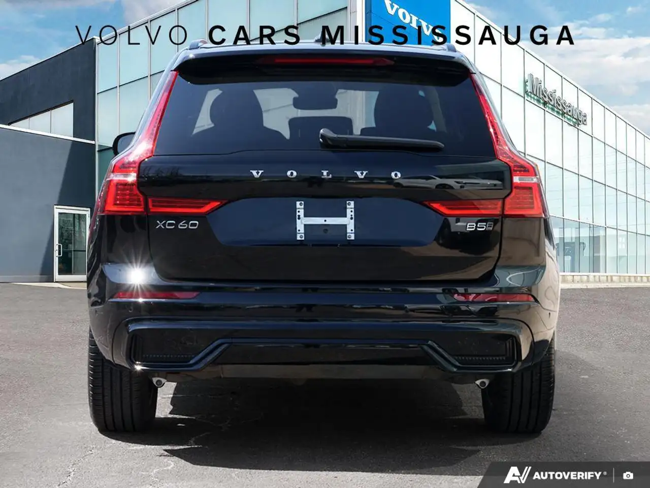 Volvo XC60 снимка Volvo XC60