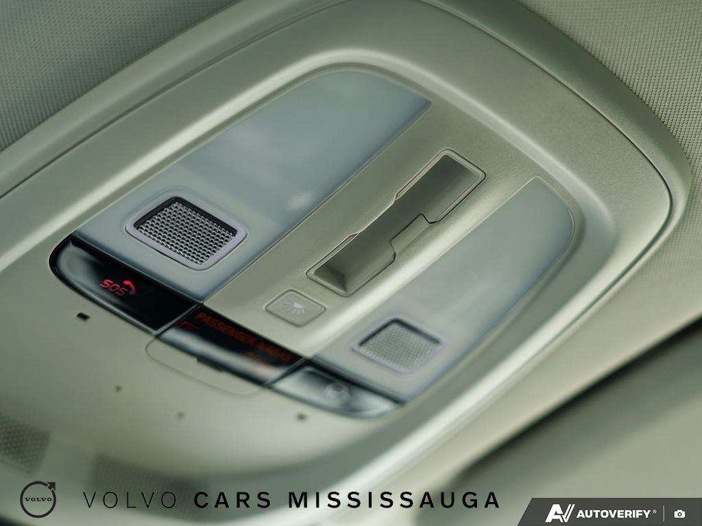 2025 Volvo XC60 B5 Plus Ex-Rental Special thumb 22