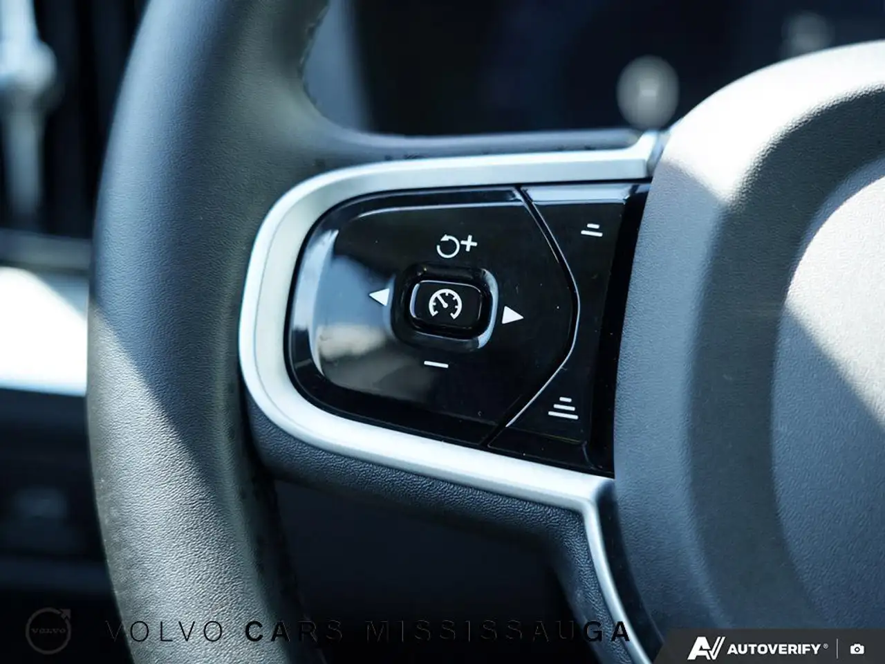 Volvo XC60 снимка Volvo XC60