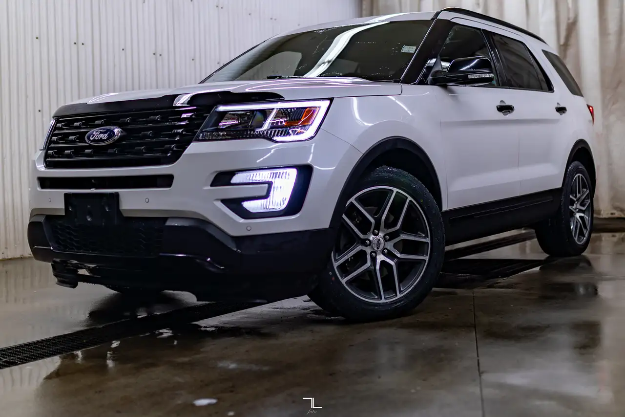 Ford Explorer снимка Ford Explorer