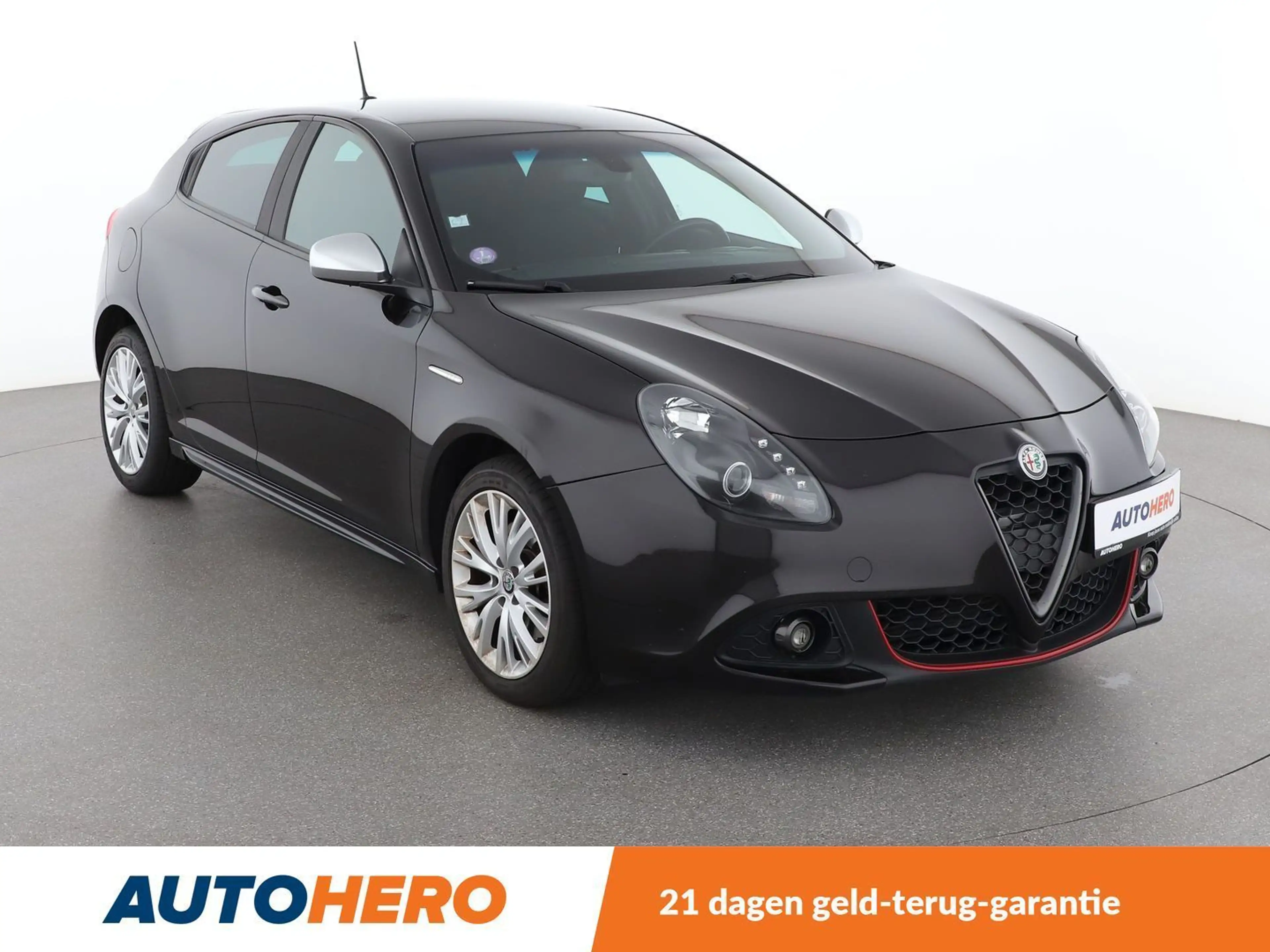 Alfa Romeo Giulietta 1.4 Turbo Super — photo 8