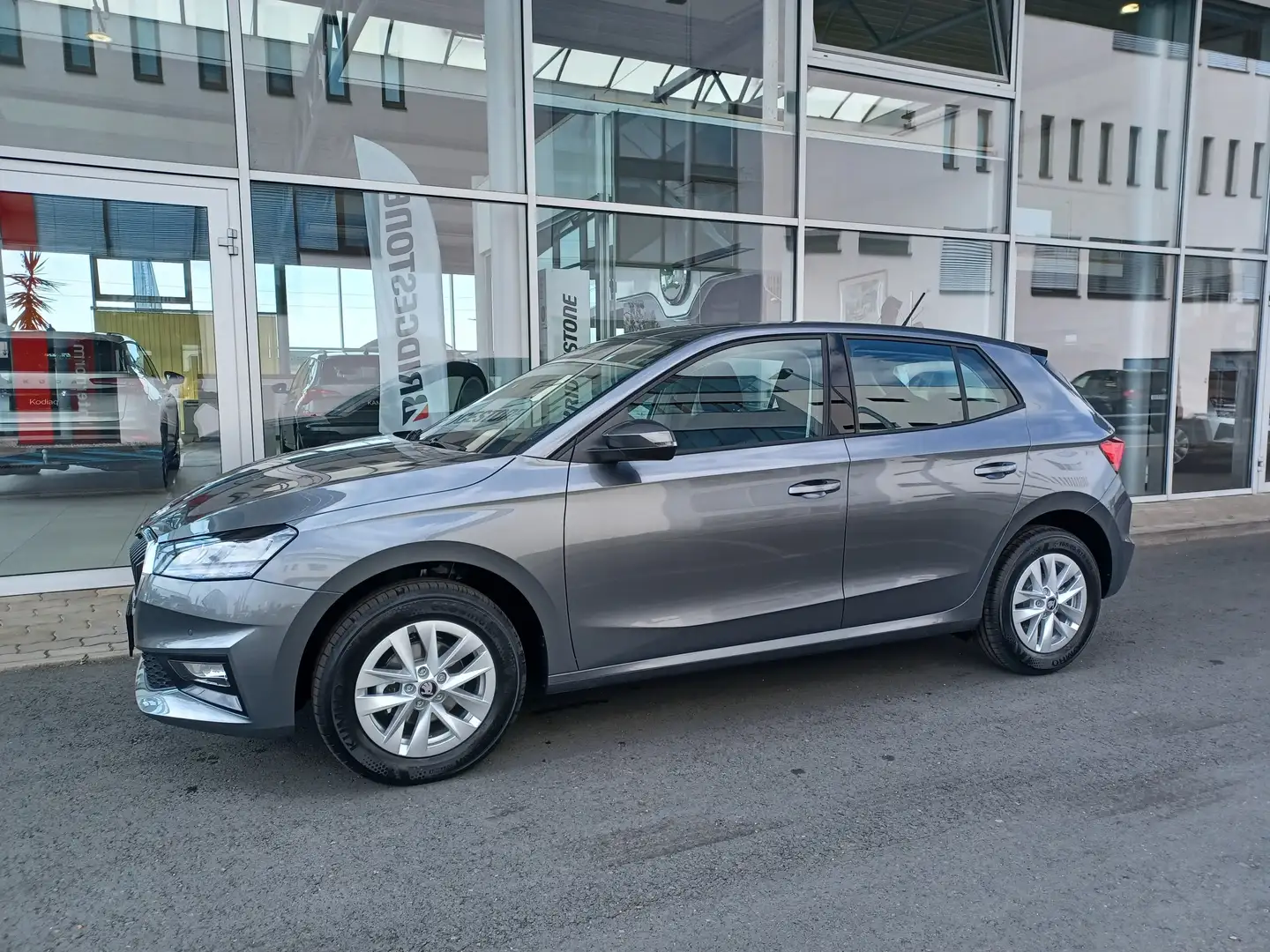 Skoda Fabia Selection Grau - 1