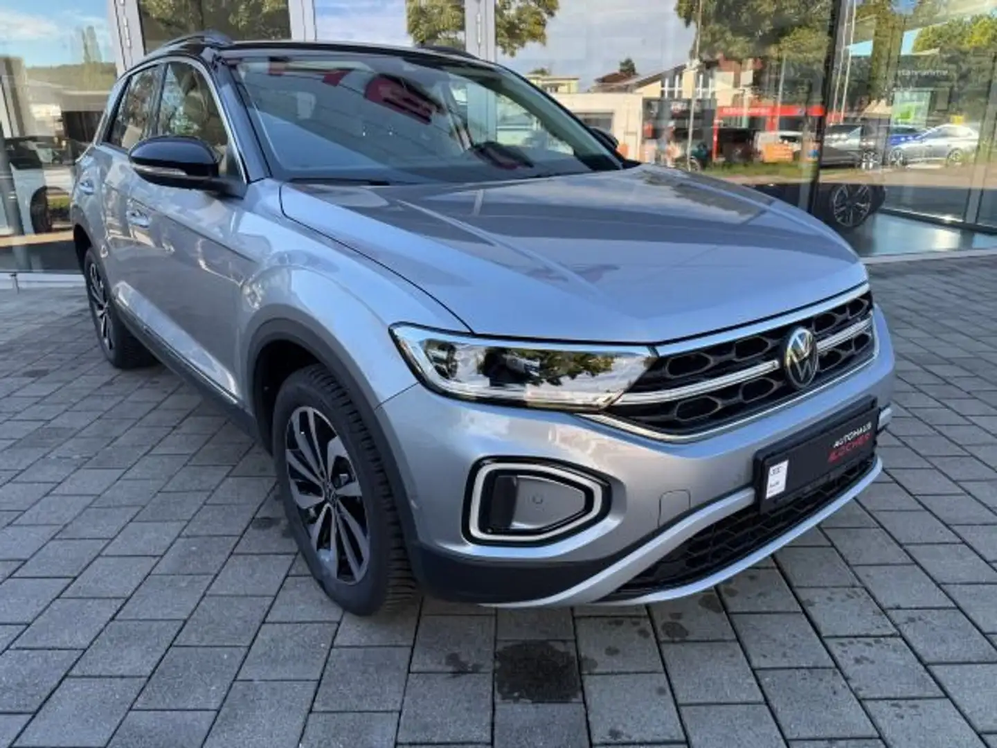 Volkswagen T-Roc Style 1.5 TSI DSG, AHK, Navi, Kamera Silber - 2