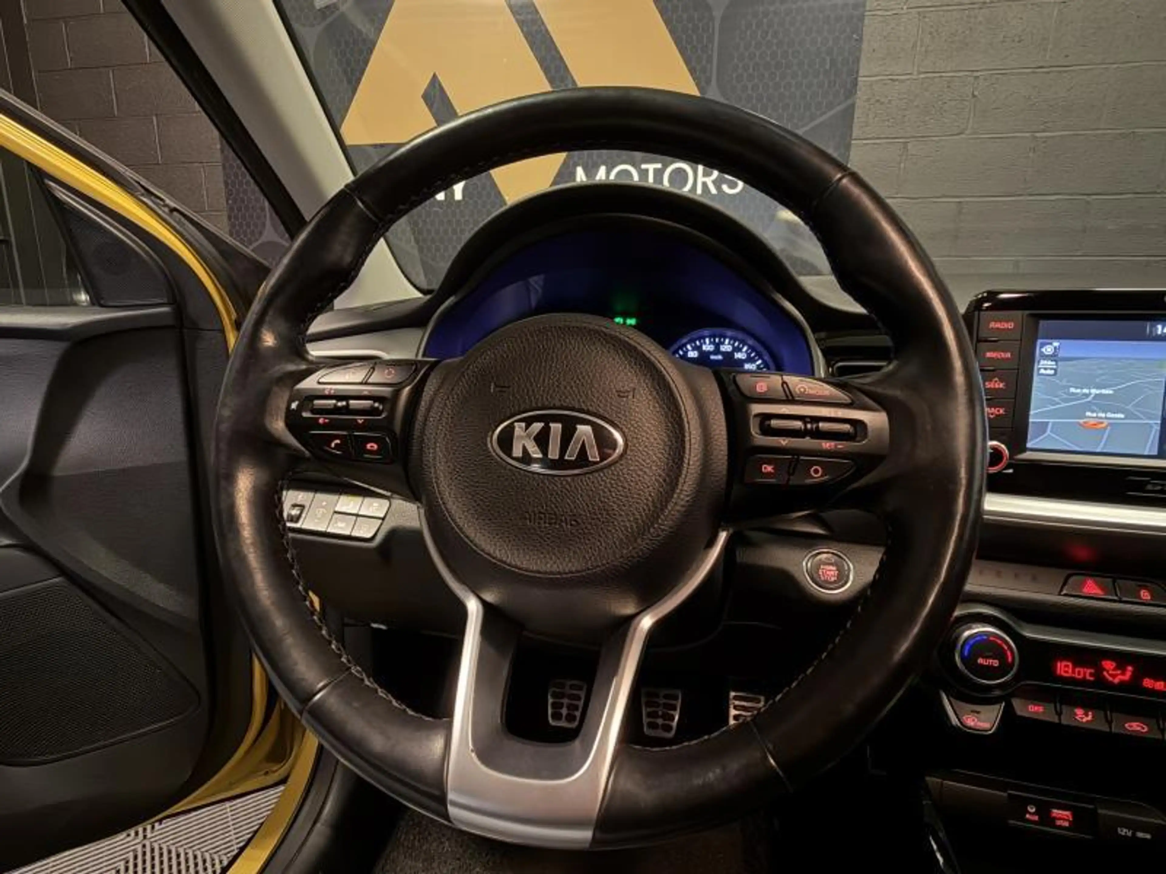 Kia Stonic 1.0TGDi 120cv *CARPLAY*NAVI*CAMERA*CLIM* — photo 13