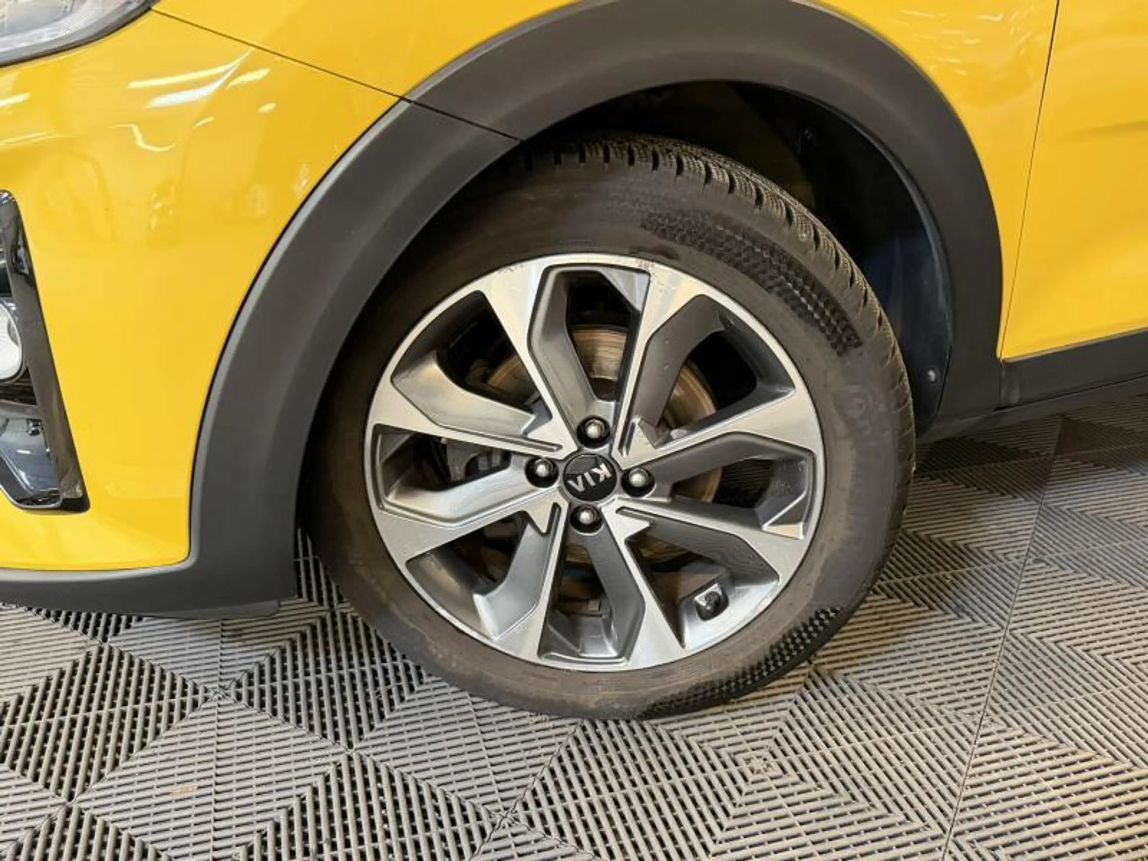 Kia Stonic 1.0TGDi 120cv *CARPLAY*NAVI*CAMERA*CLIM* — photo 9