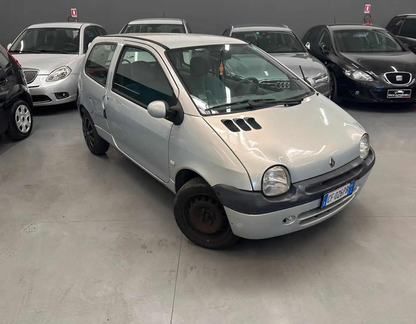 Renault Twingo 1.2 Benzina Neopatentato 120.000km - 1