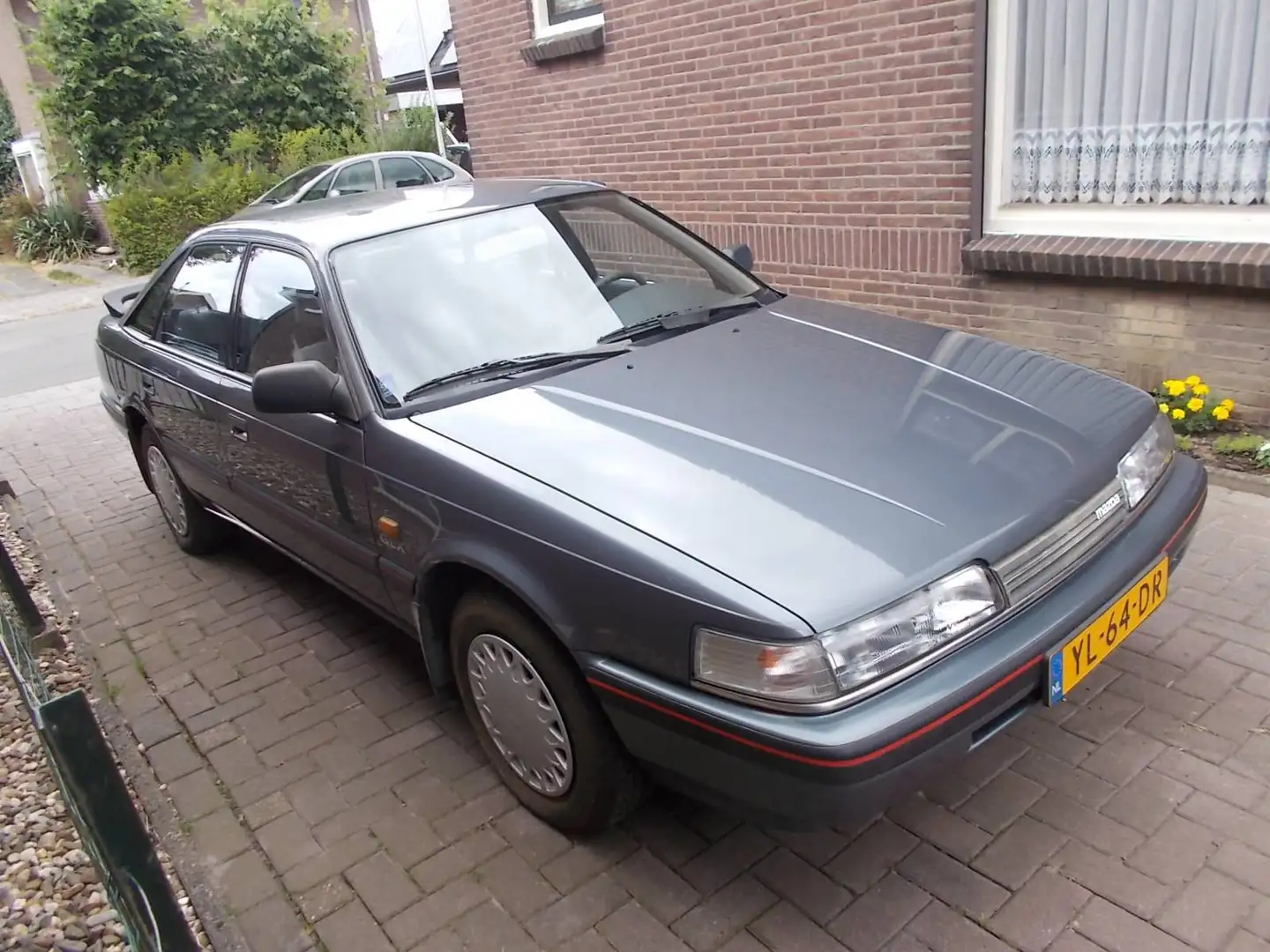 Mazda 626 626 2.0 GLX Grau - 2