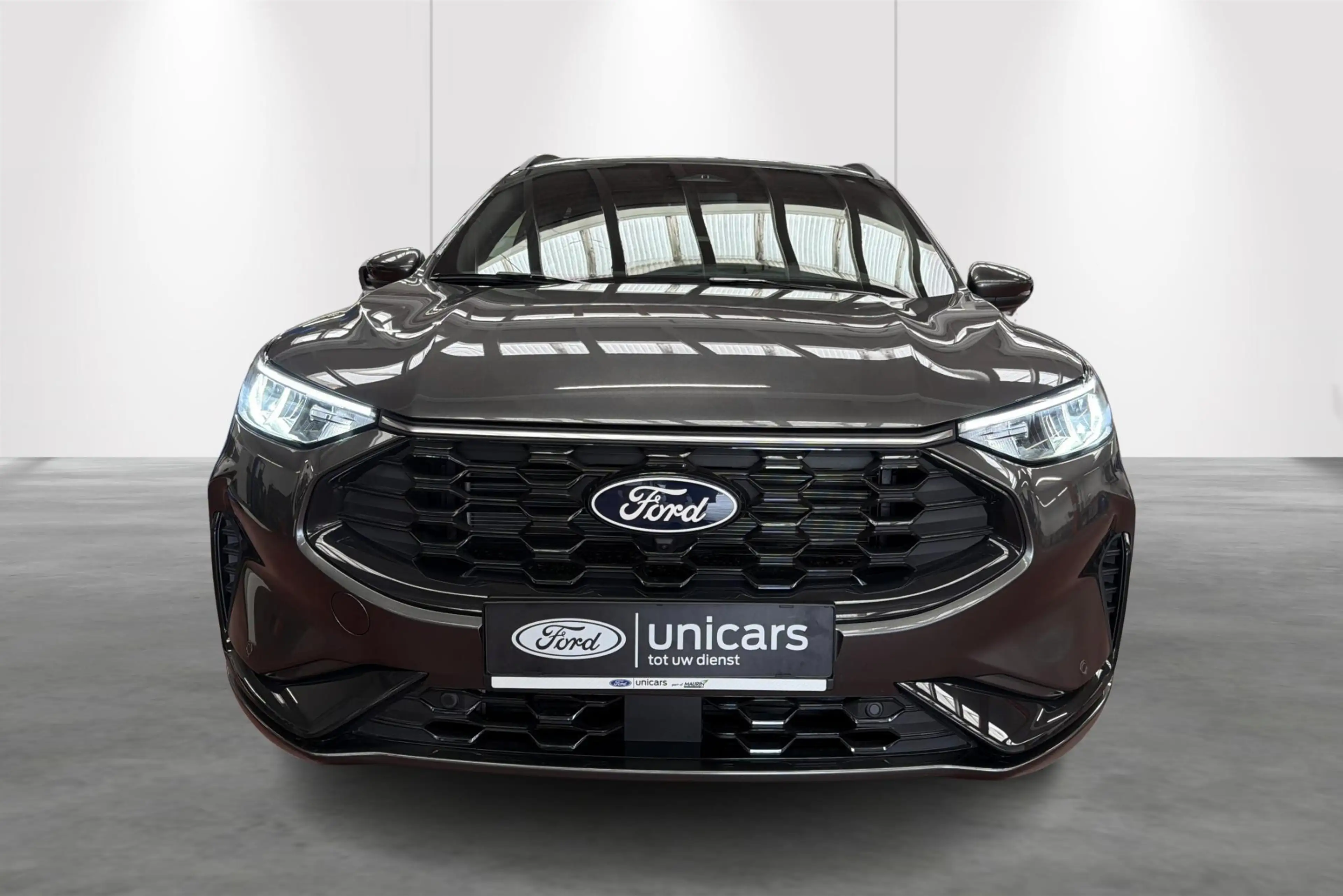 Ford Kuga 2.5i PHEV Aut. 178kW ST-Line — photo 3